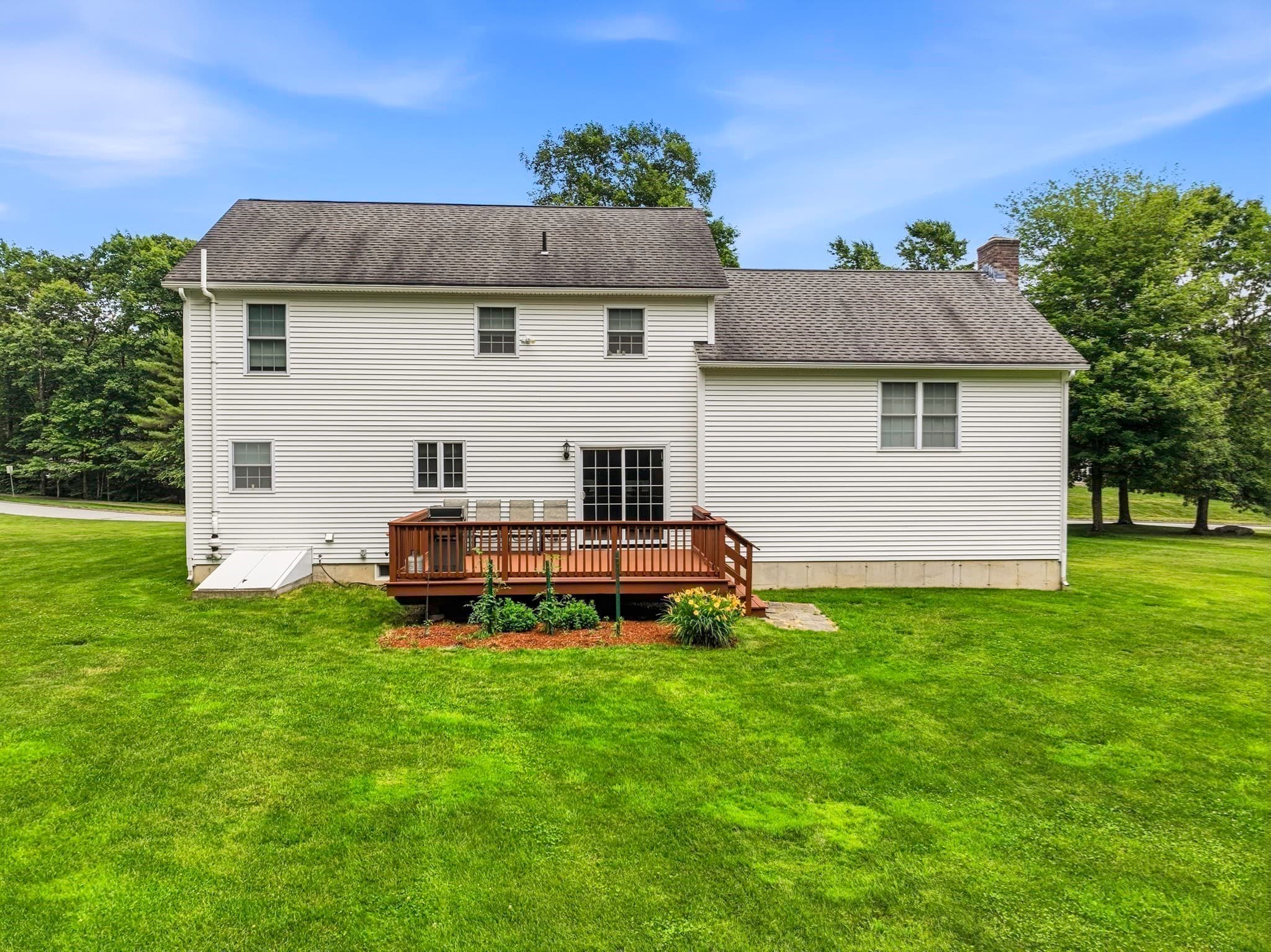 Single Family Residence at 2 Madisyn Ave, Rutland MA 01543, Rutland, photo 6 of 42