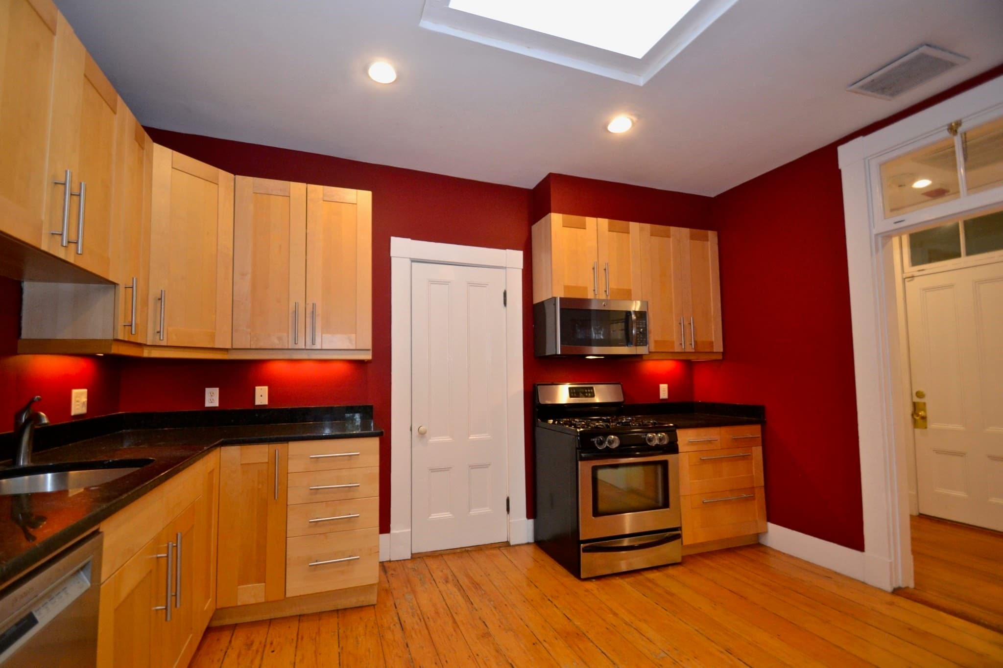Condominium at 1249 Cambridge Street # 3, Cambridge MA 02139, Cambridge, photo 5 of 12