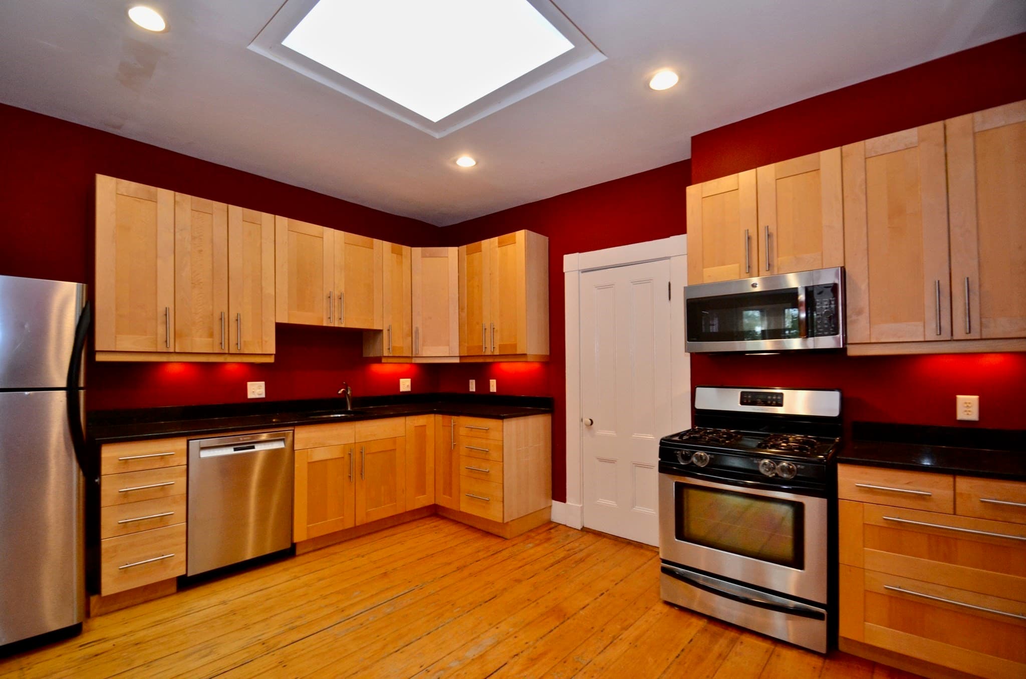 Condominium at 1249 Cambridge Street # 3, Cambridge MA 02139, Cambridge, photo 4 of 12