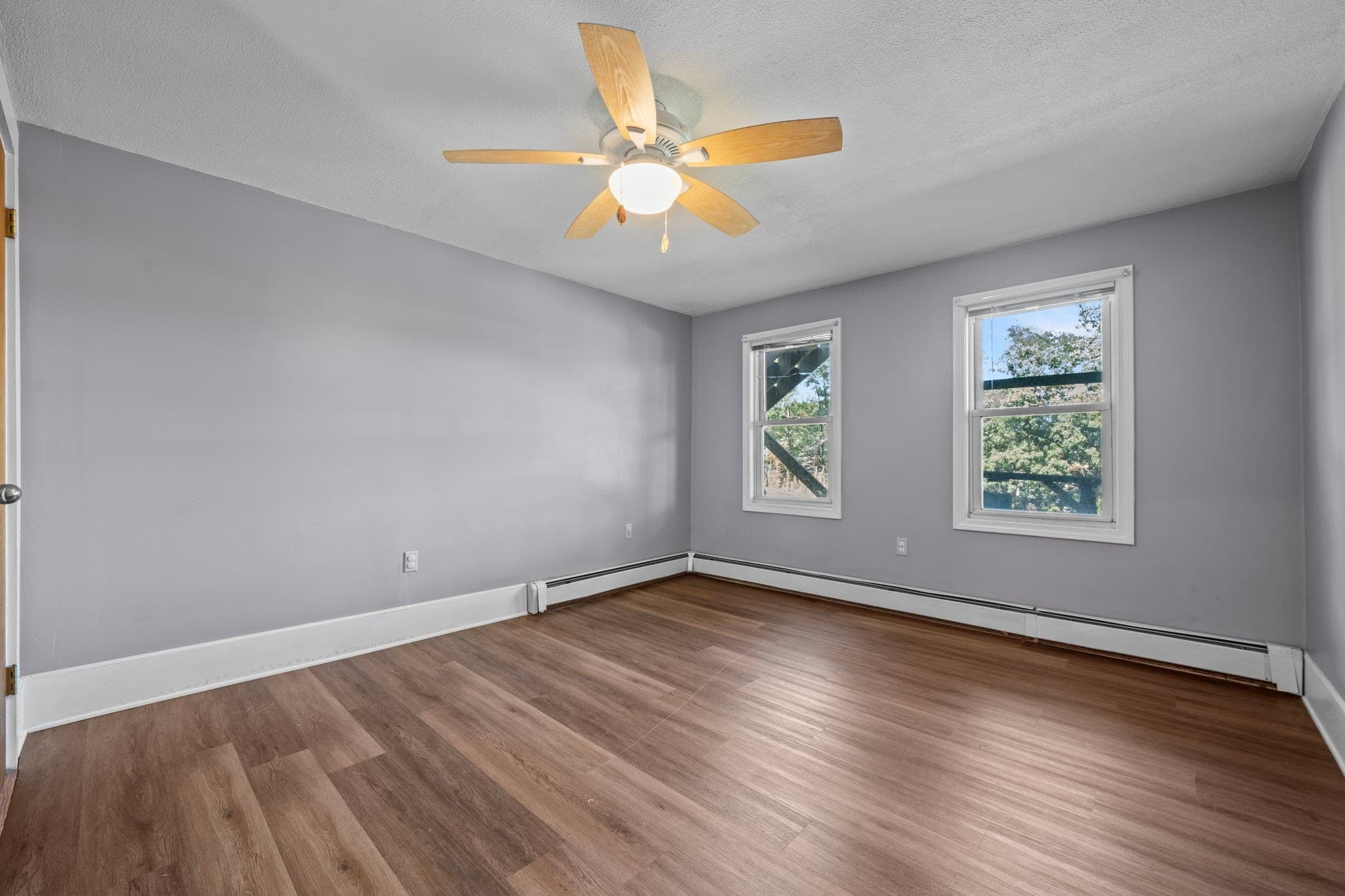 2 Family - 2 Units Up/Down at 52 Forest Park Rd, Woburn MA 01801, Woburn, photo 10 of 33