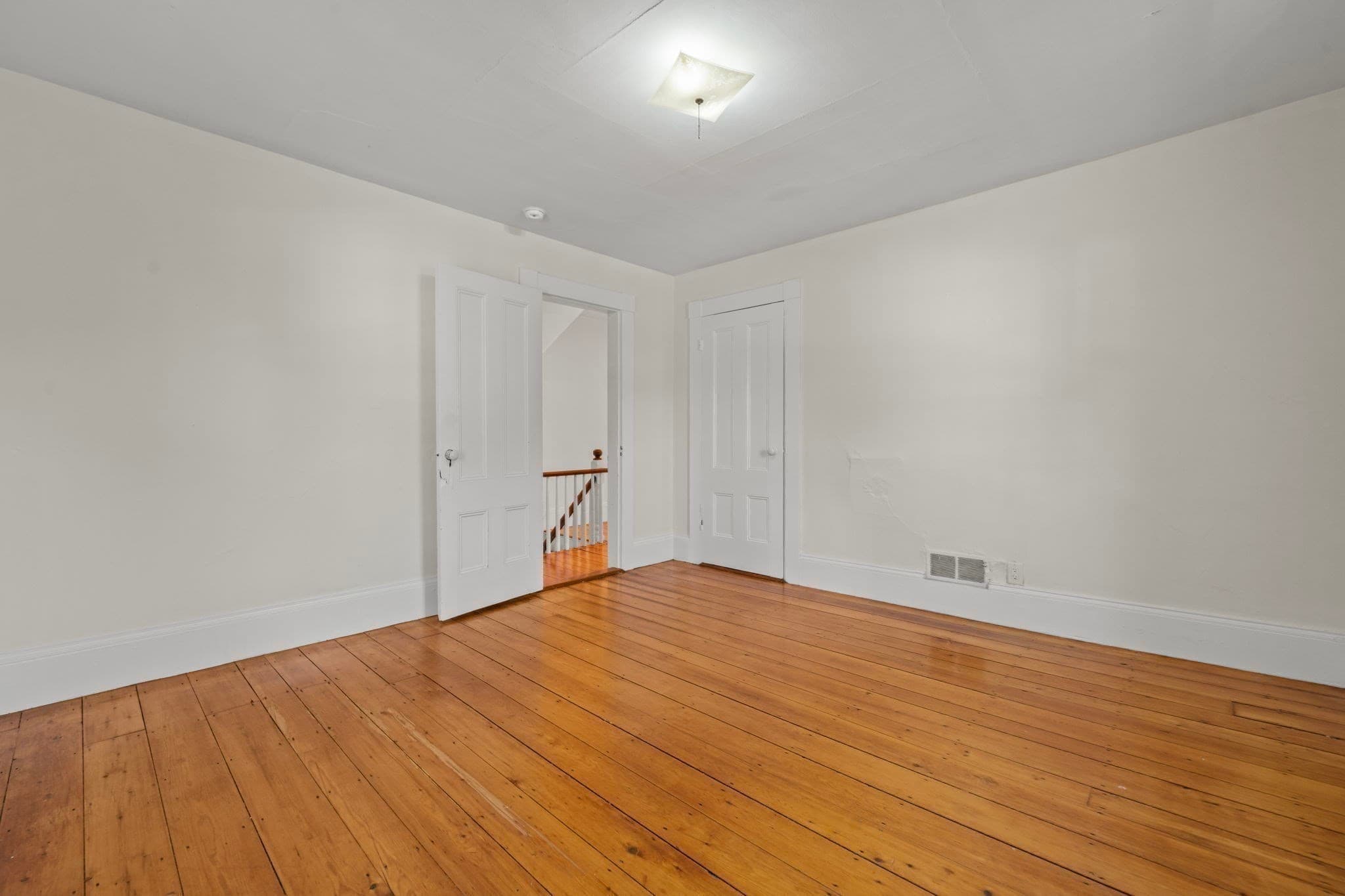 Attached (Townhouse/Rowhouse/Duplex) at 27 Highland St # 27, Woburn MA 01801, photo 16 of 40
