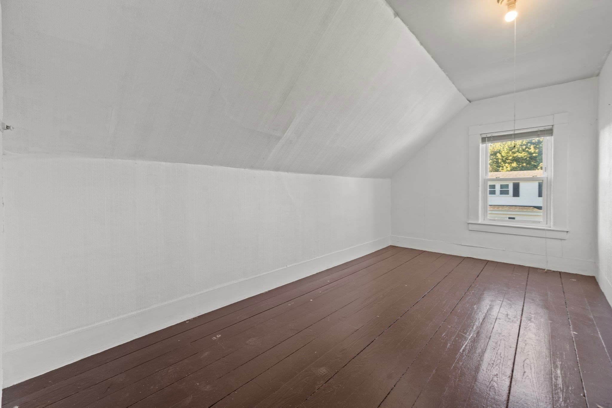 Attached (Townhouse/Rowhouse/Duplex) at 27 Highland St # 27, Woburn MA 01801, photo 24 of 40