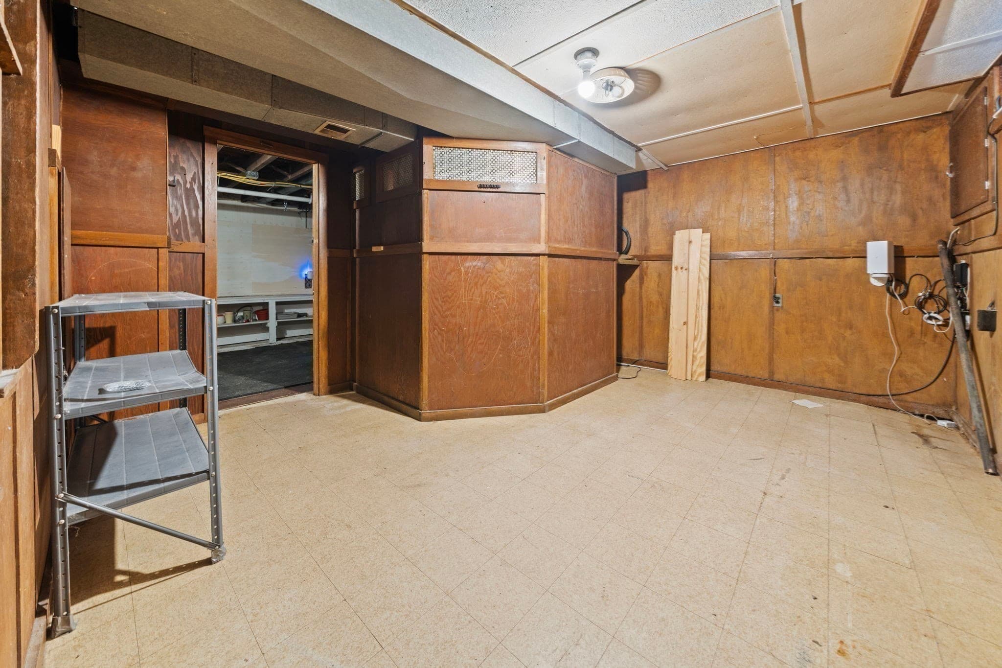 Attached (Townhouse/Rowhouse/Duplex) at 27 Highland St # 27, Woburn MA 01801, photo 25 of 40