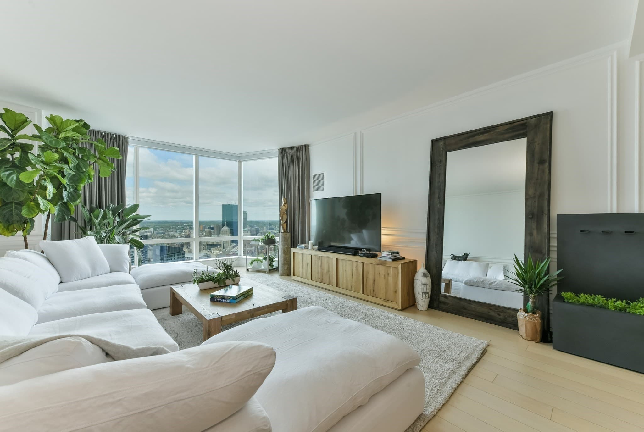 Condominium at 1 Franklin St. # 5101, Boston MA 02110, Boston, photo 7 of 20