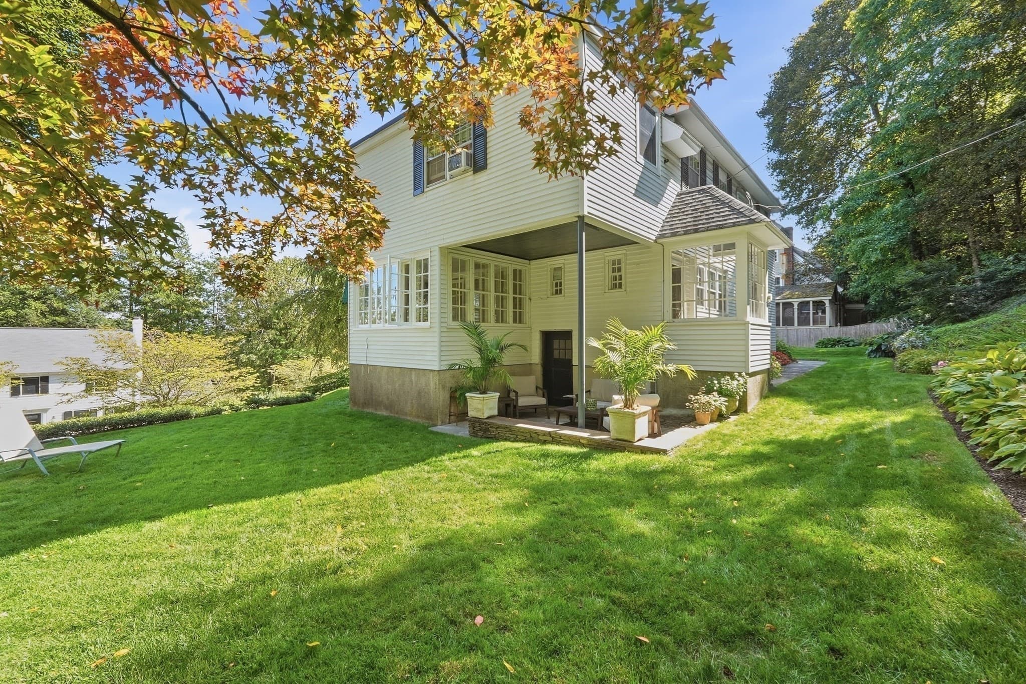 Single Family Residence at 39 Otsego Road, Worcester MA 01609, Worcester, photo 3 of 35