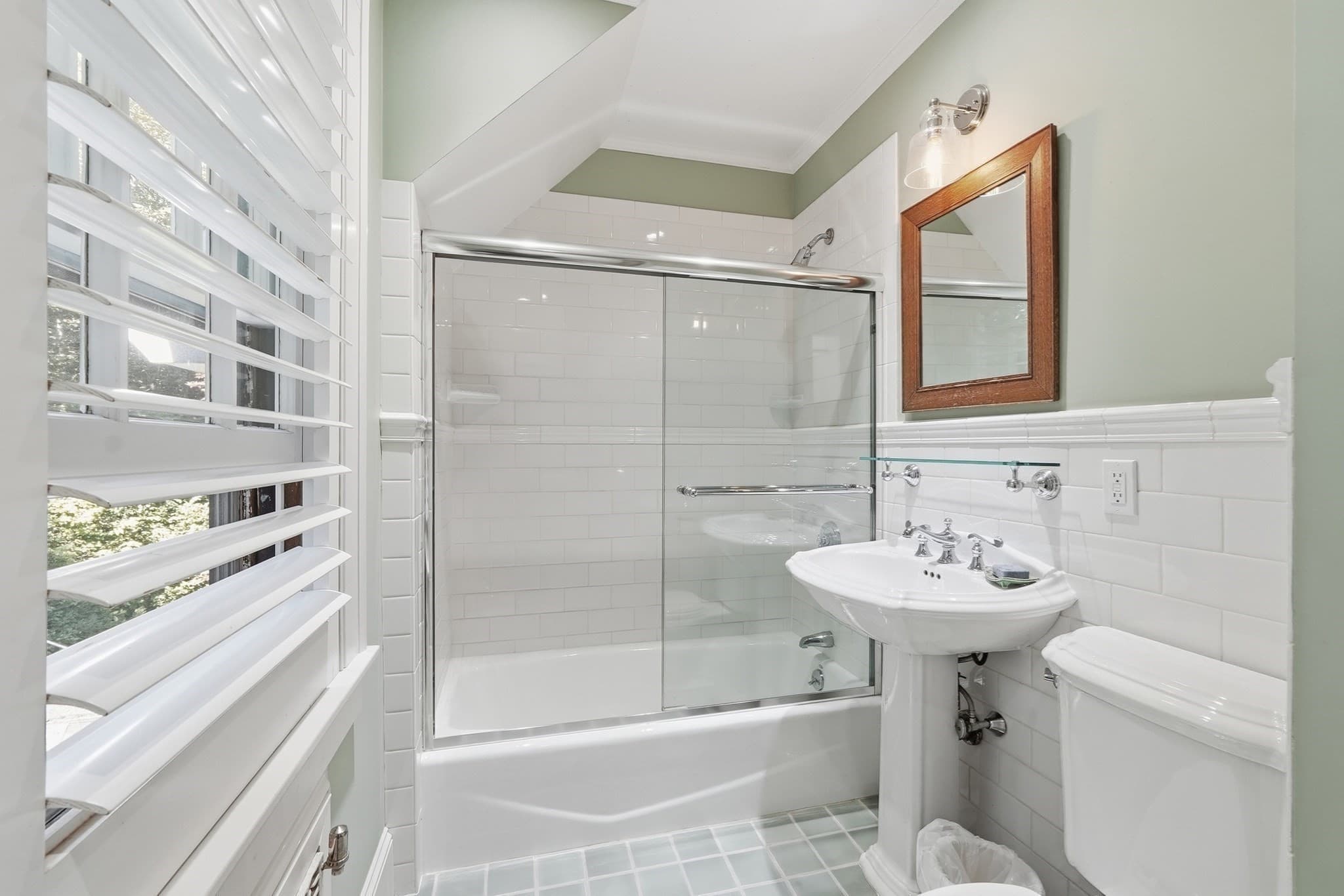 Single Family Residence at 39 Otsego Road, Worcester MA 01609, Worcester, photo 32 of 35