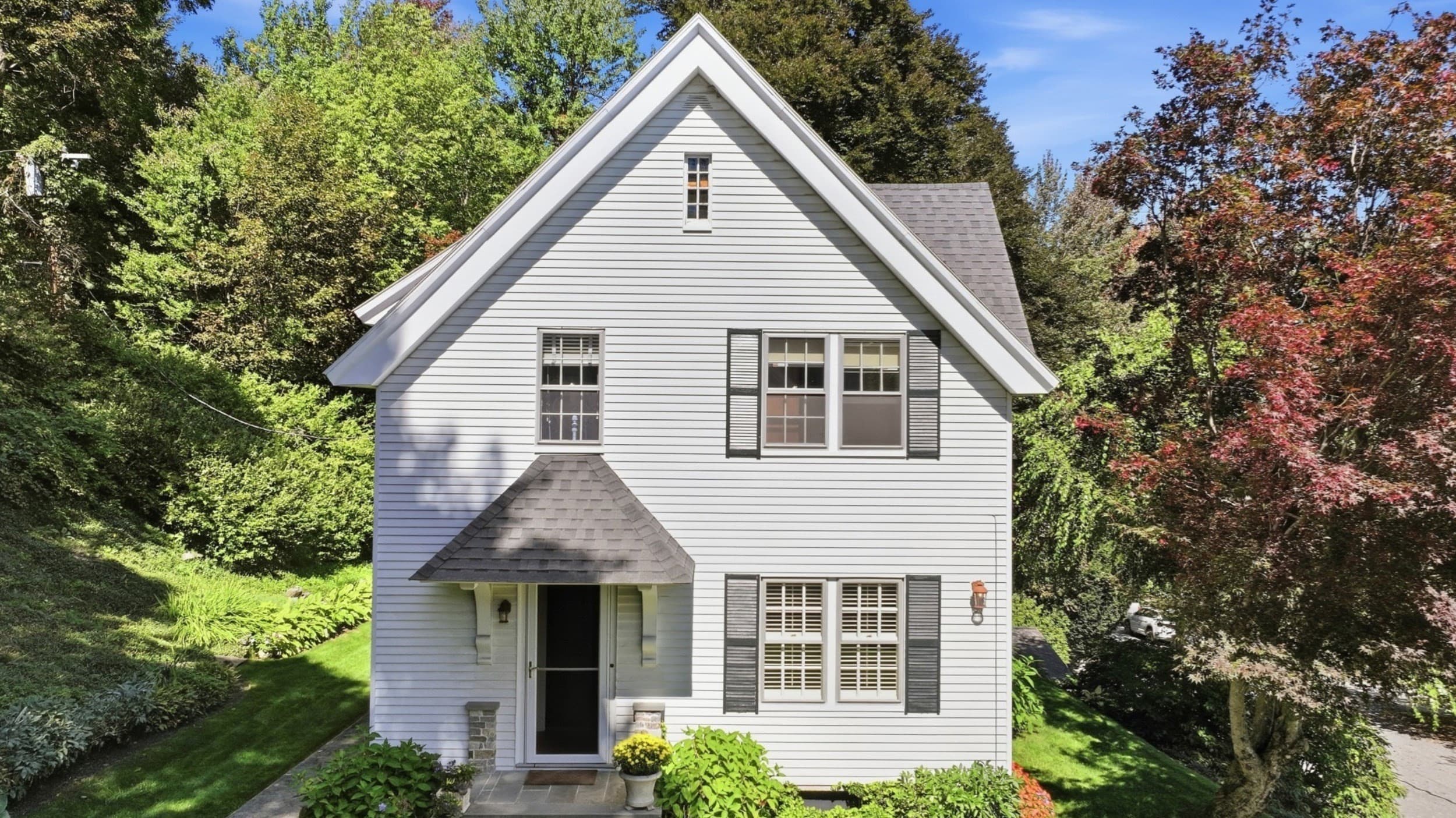Single Family Residence at 39 Otsego Road, Worcester MA 01609, Worcester, photo 4 of 35