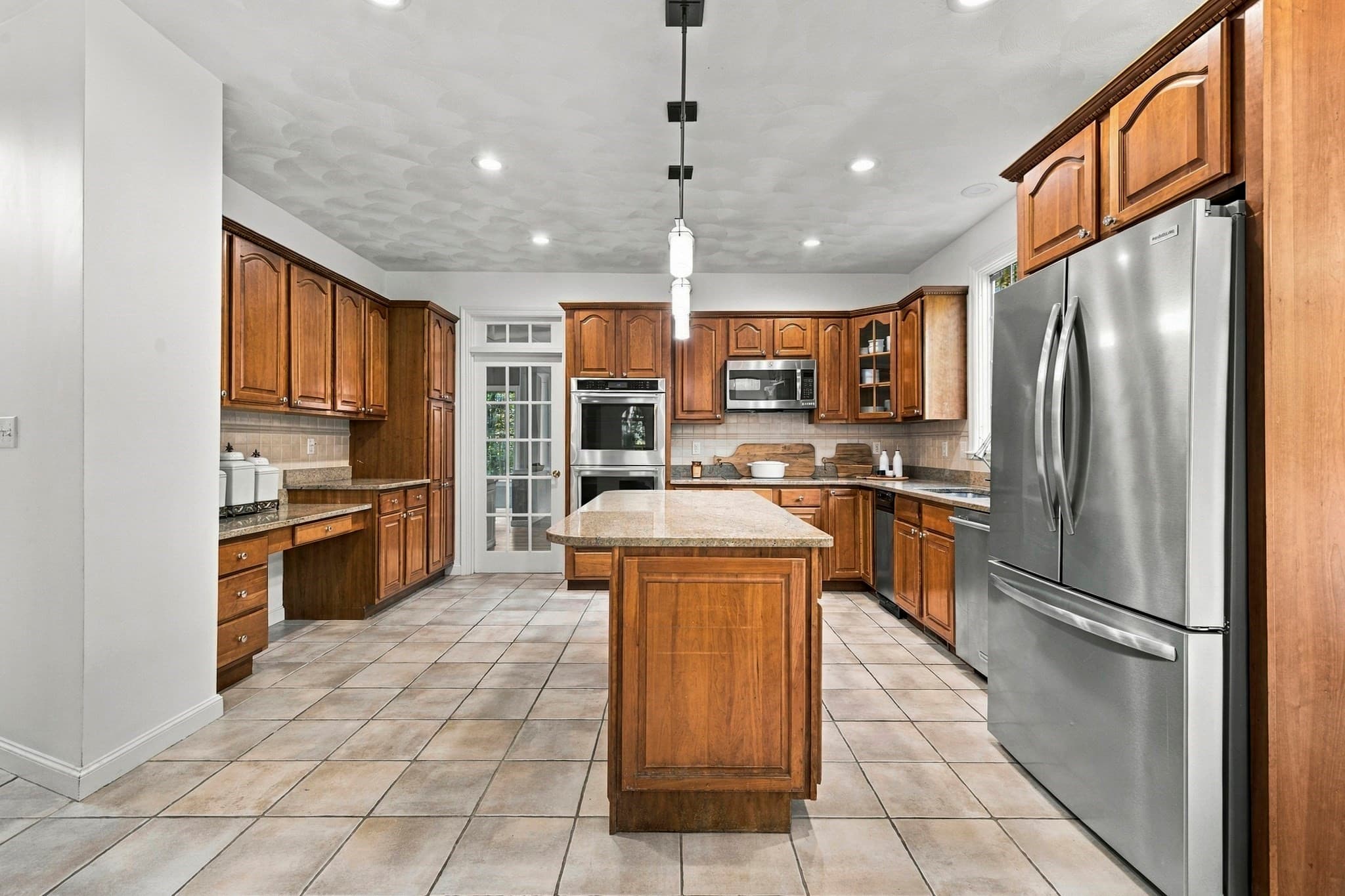 Single Family Residence at 6 Bishop Lane, Middleton MA 01949, Middleton, photo 6 of 21