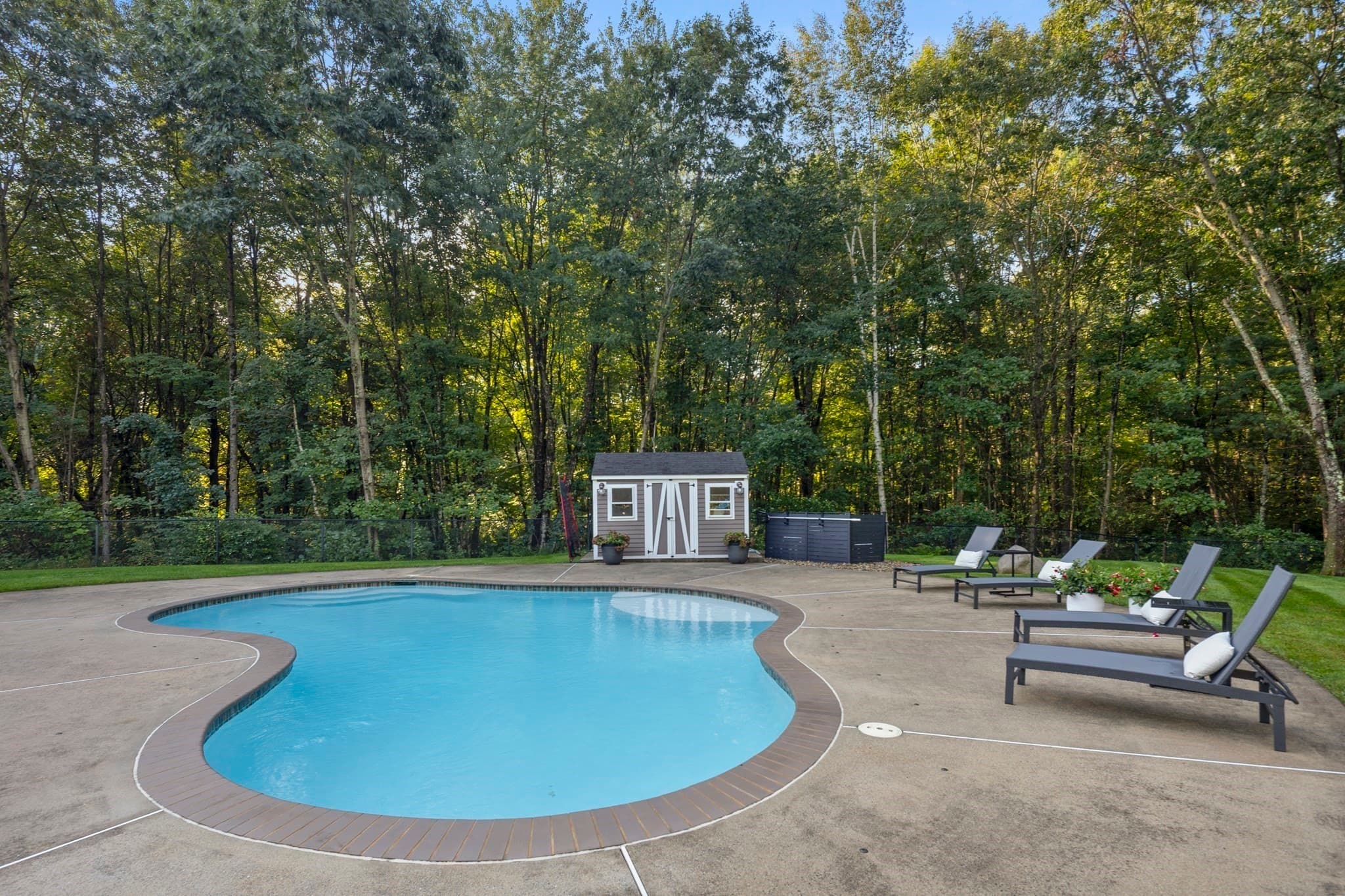 Single Family Residence at 6 Bishop Lane, Middleton MA 01949, Middleton, photo 17 of 21