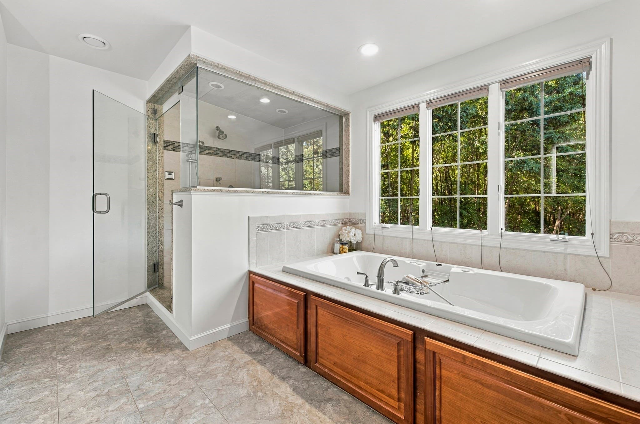 Single Family Residence at 6 Bishop Lane, Middleton MA 01949, Middleton, photo 12 of 21