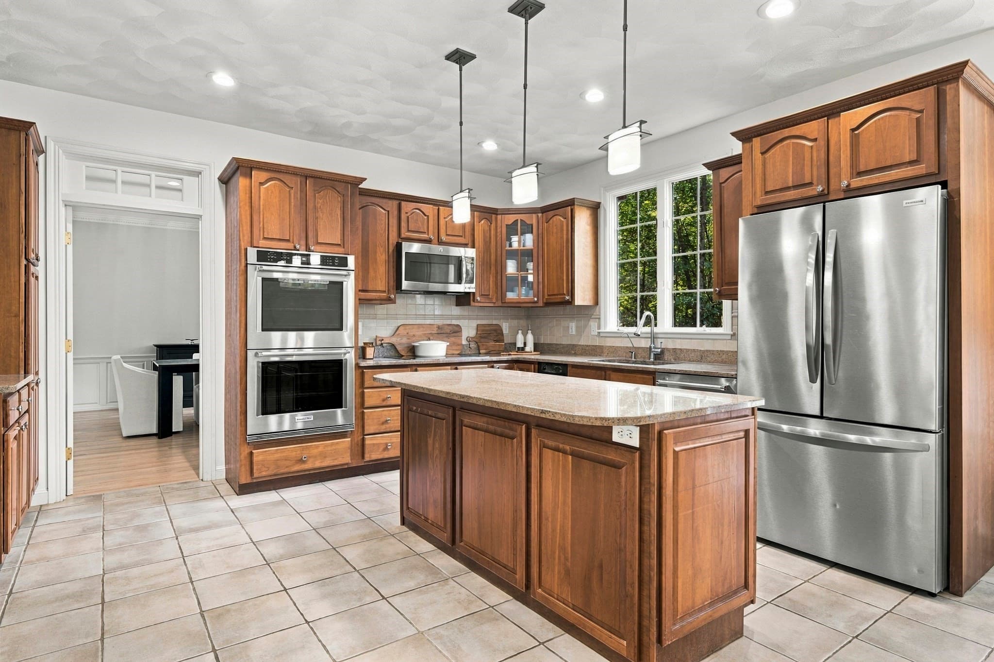 Single Family Residence at 6 Bishop Lane, Middleton MA 01949, Middleton, photo 5 of 21