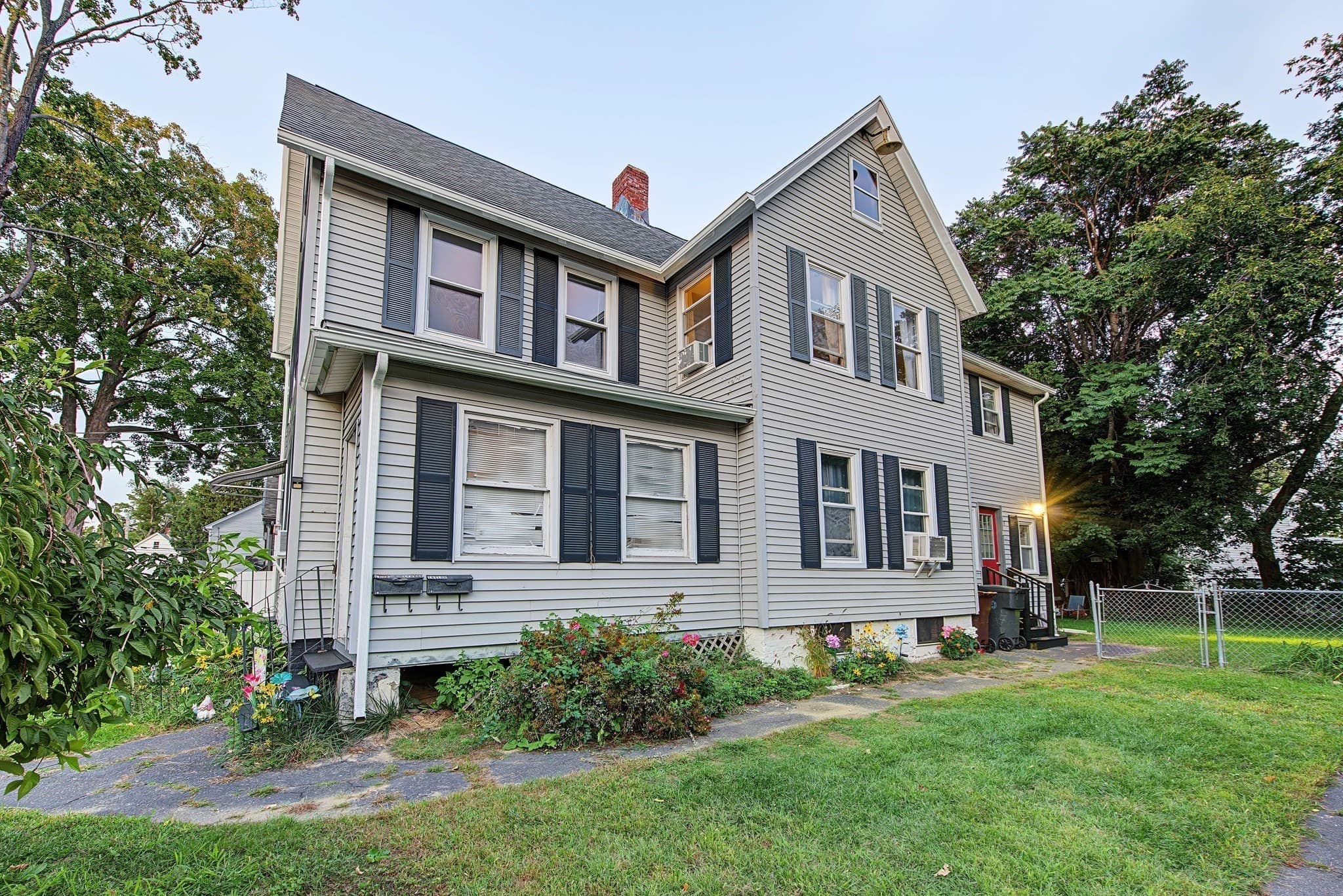 2 Family - 2 Units Up/Down at 10 Lewis Street, Westfield MA 01085, Westfield, photo 3 of 20