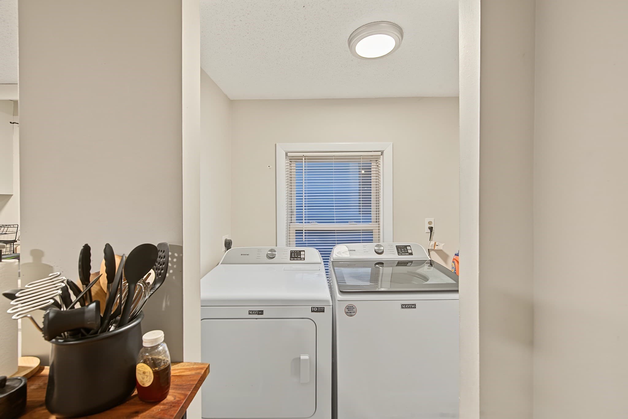 2 Family - 2 Units Up/Down at 10 Lewis Street, Westfield MA 01085, Westfield, photo 9 of 20