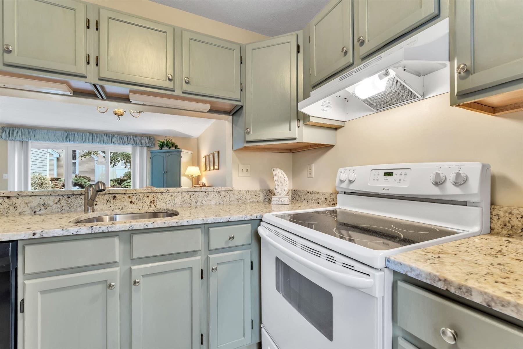 Condominium at 134 Billington Ln # 134, Brewster MA 02631, Brewster, photo 16 of 42