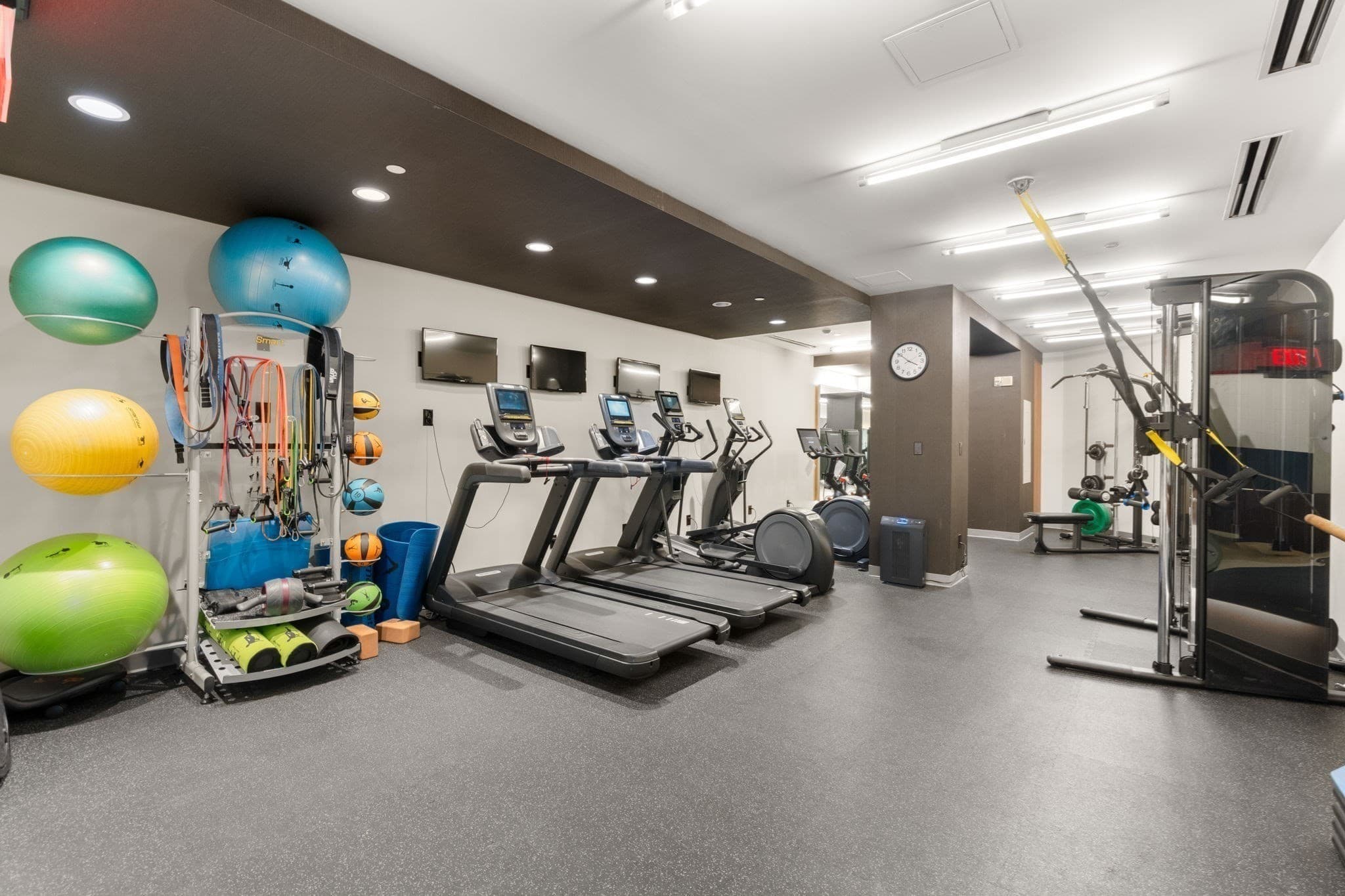 Condominium at 303 Columbus Ave # 306, Boston MA 02116, Boston, photo 33 of 37