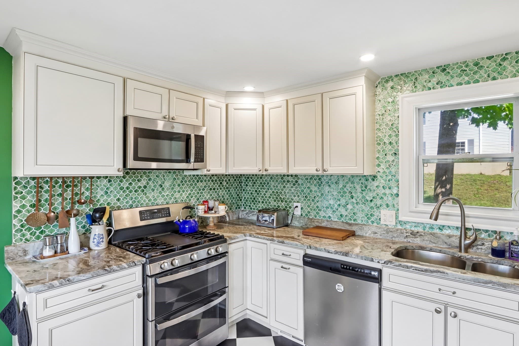 Single Family Residence at 43 Adams, Haverhill MA 01830, Haverhill, photo 17 of 42