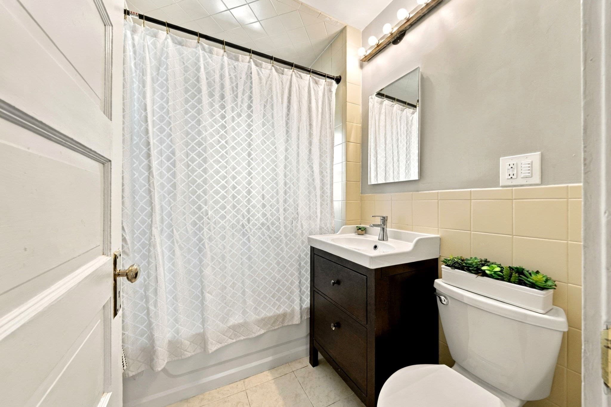 Condominium at 61 Dartmouth St # 3, Belmont MA 02478, Belmont, photo 26 of 39
