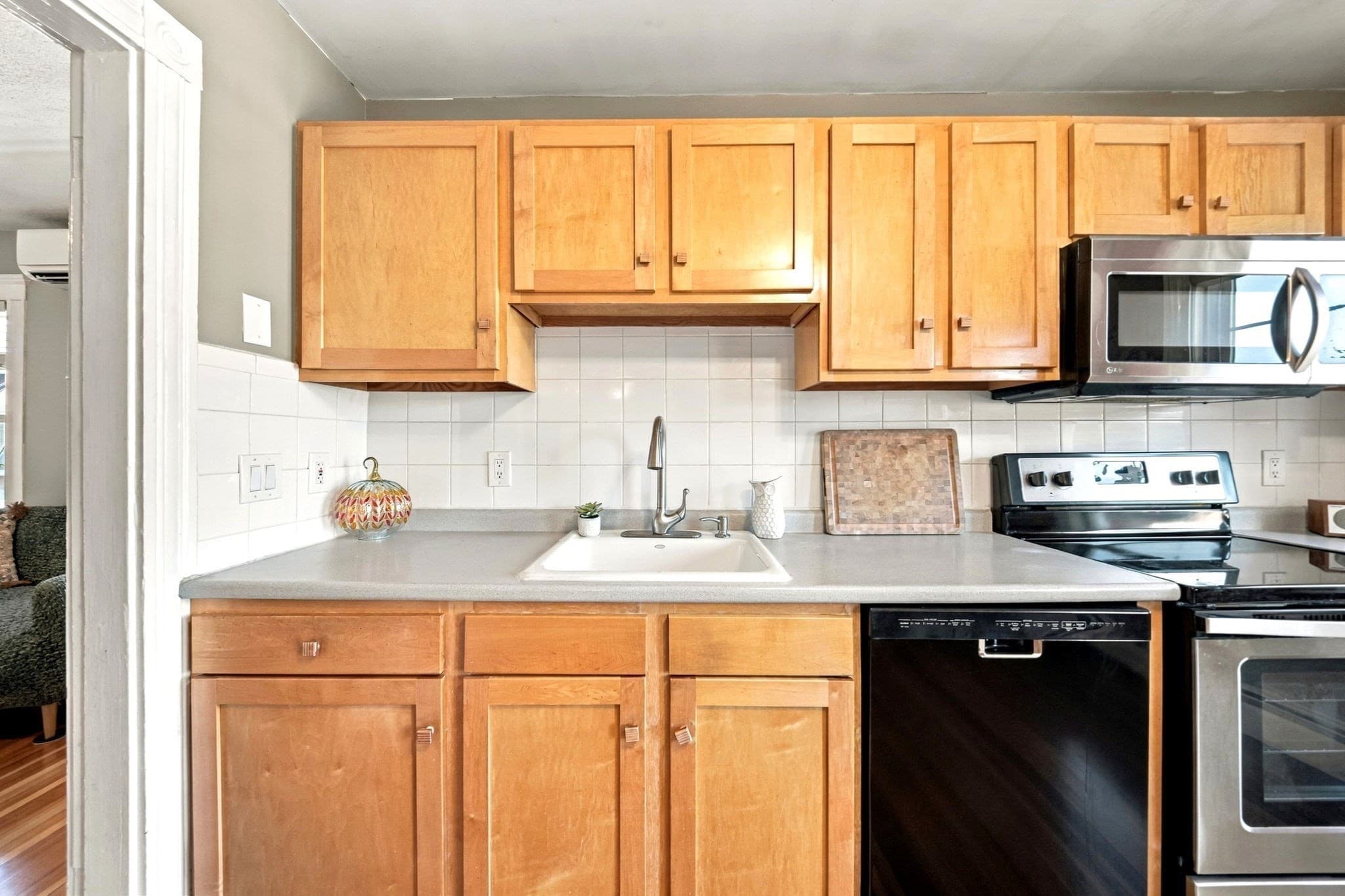 Condominium at 61 Dartmouth St # 3, Belmont MA 02478, Belmont, photo 20 of 39