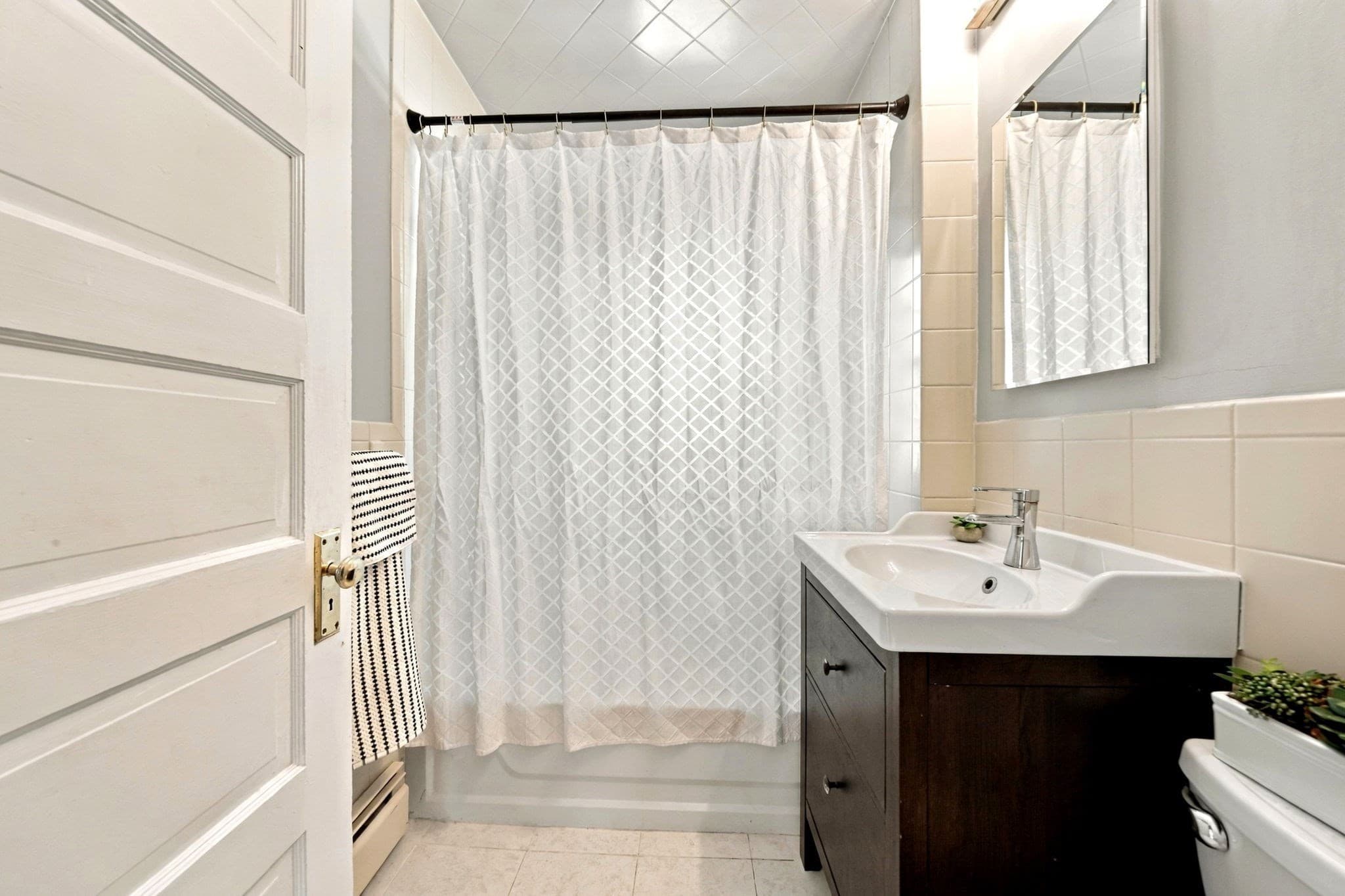Condominium at 61 Dartmouth St # 3, Belmont MA 02478, Belmont, photo 25 of 39