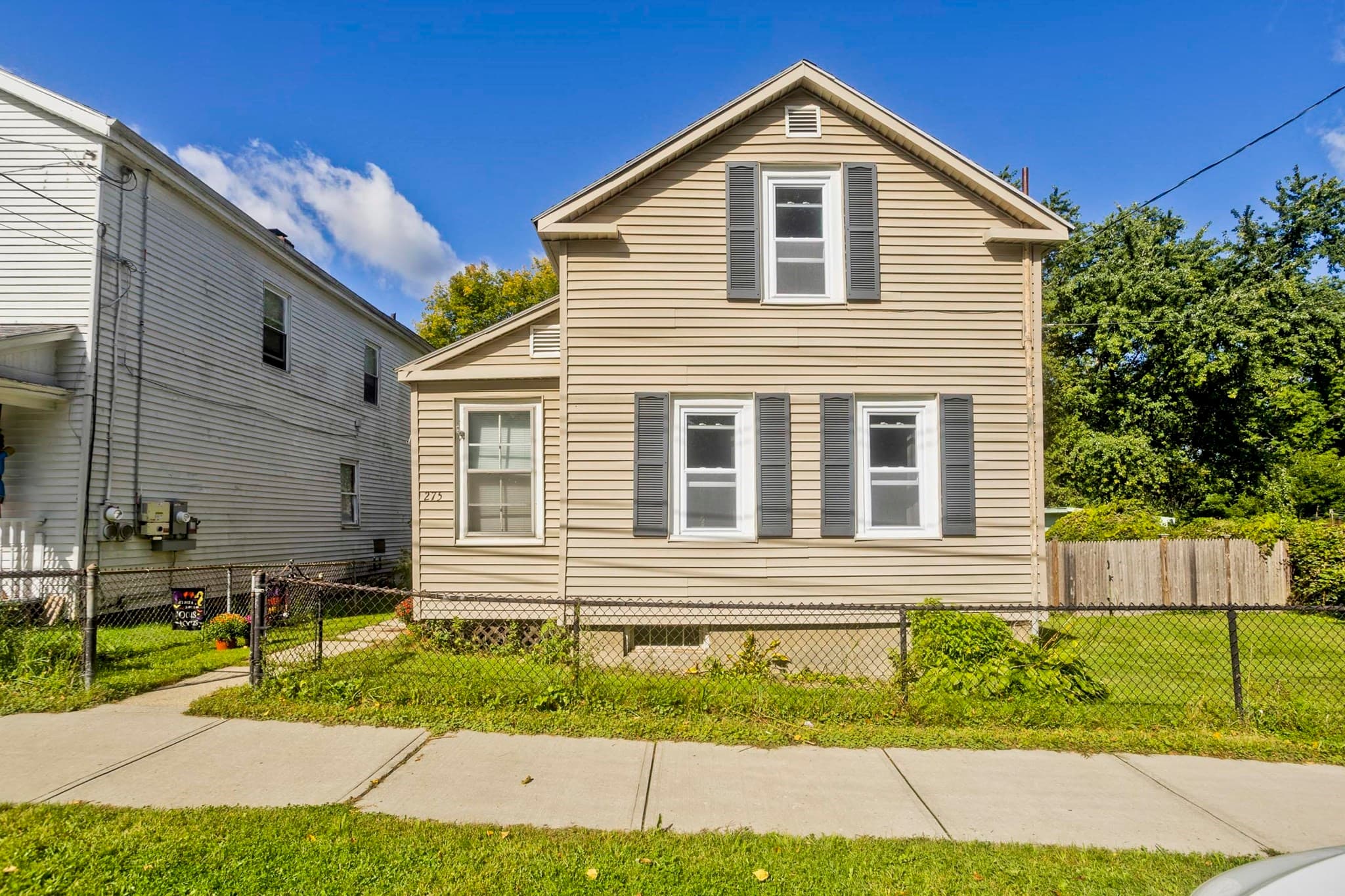 Single Family Residence at 275 Dewey Ave, Pittsfield MA 01201, Pittsfield, photo 2 of 37