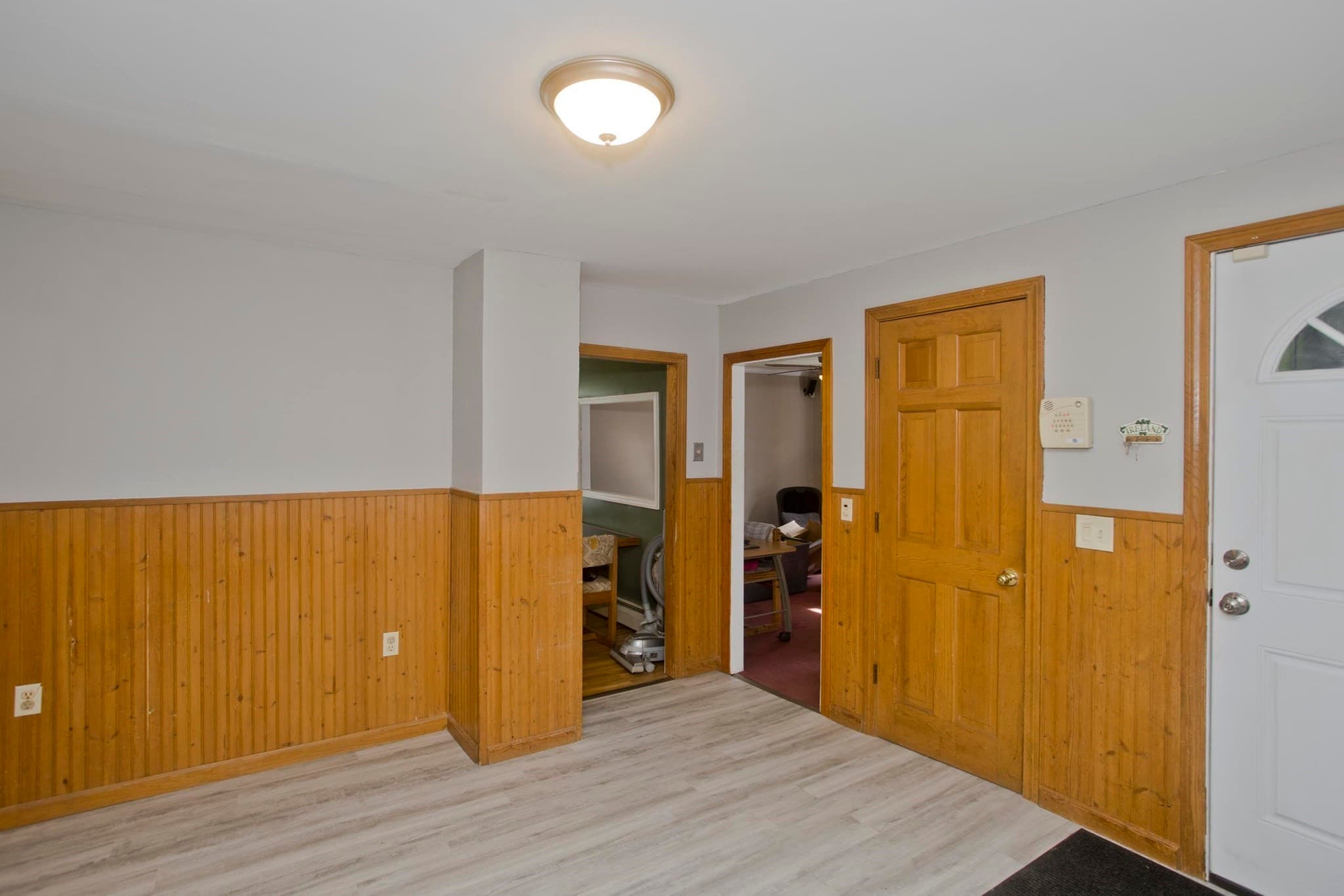 Single Family Residence at 275 Dewey Ave, Pittsfield MA 01201, Pittsfield, photo 10 of 37