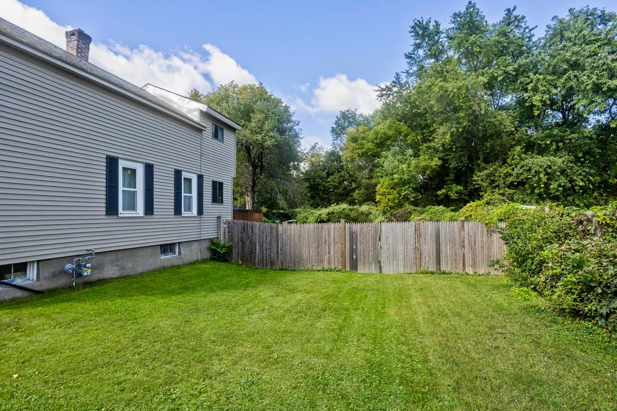Single Family Residence at 275 Dewey Ave, Pittsfield MA 01201, Pittsfield, photo 4 of 37
