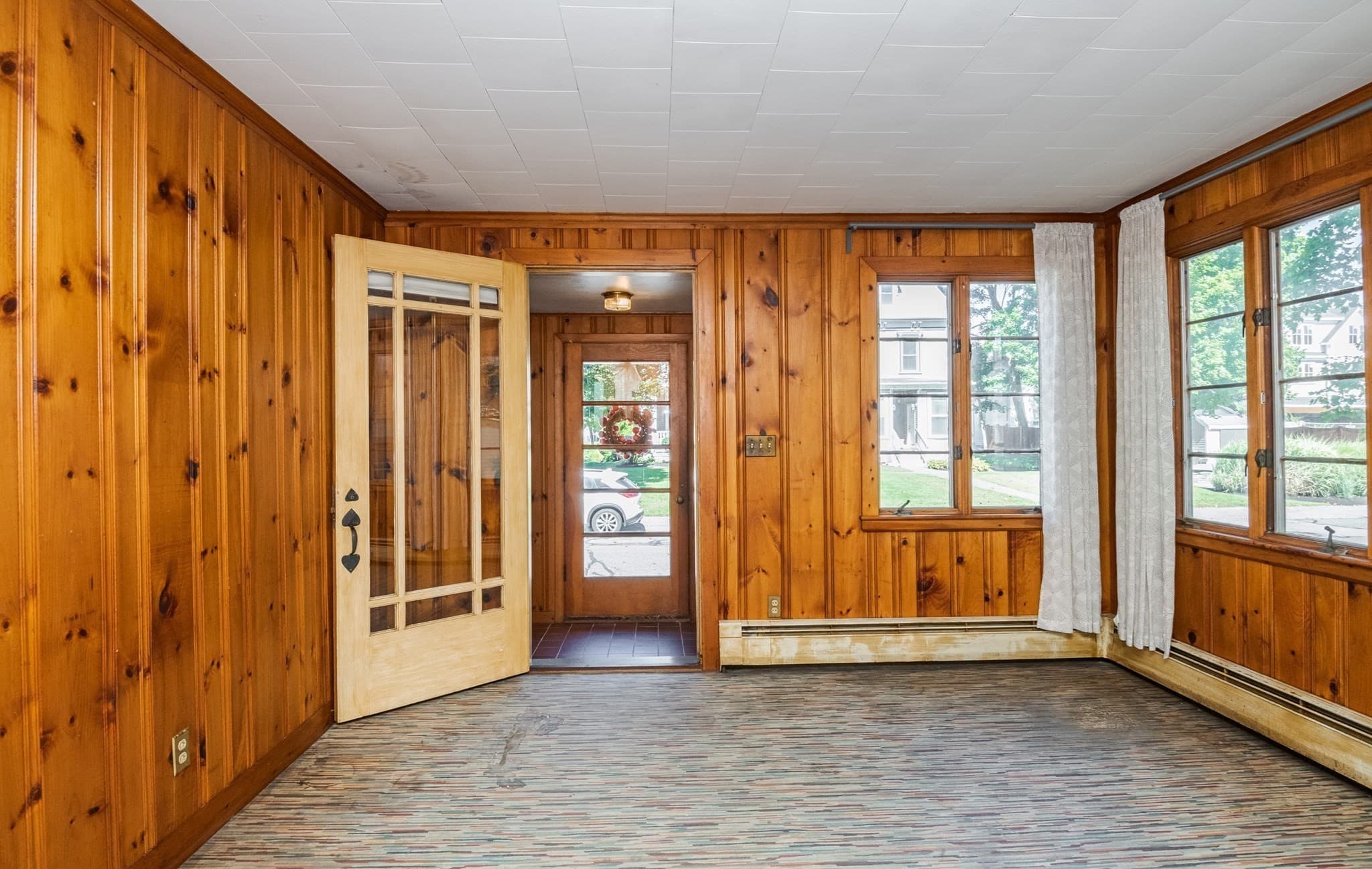 Single Family Residence at 36 Warren Street, Stoneham MA 02180, Stoneham, photo 13 of 41