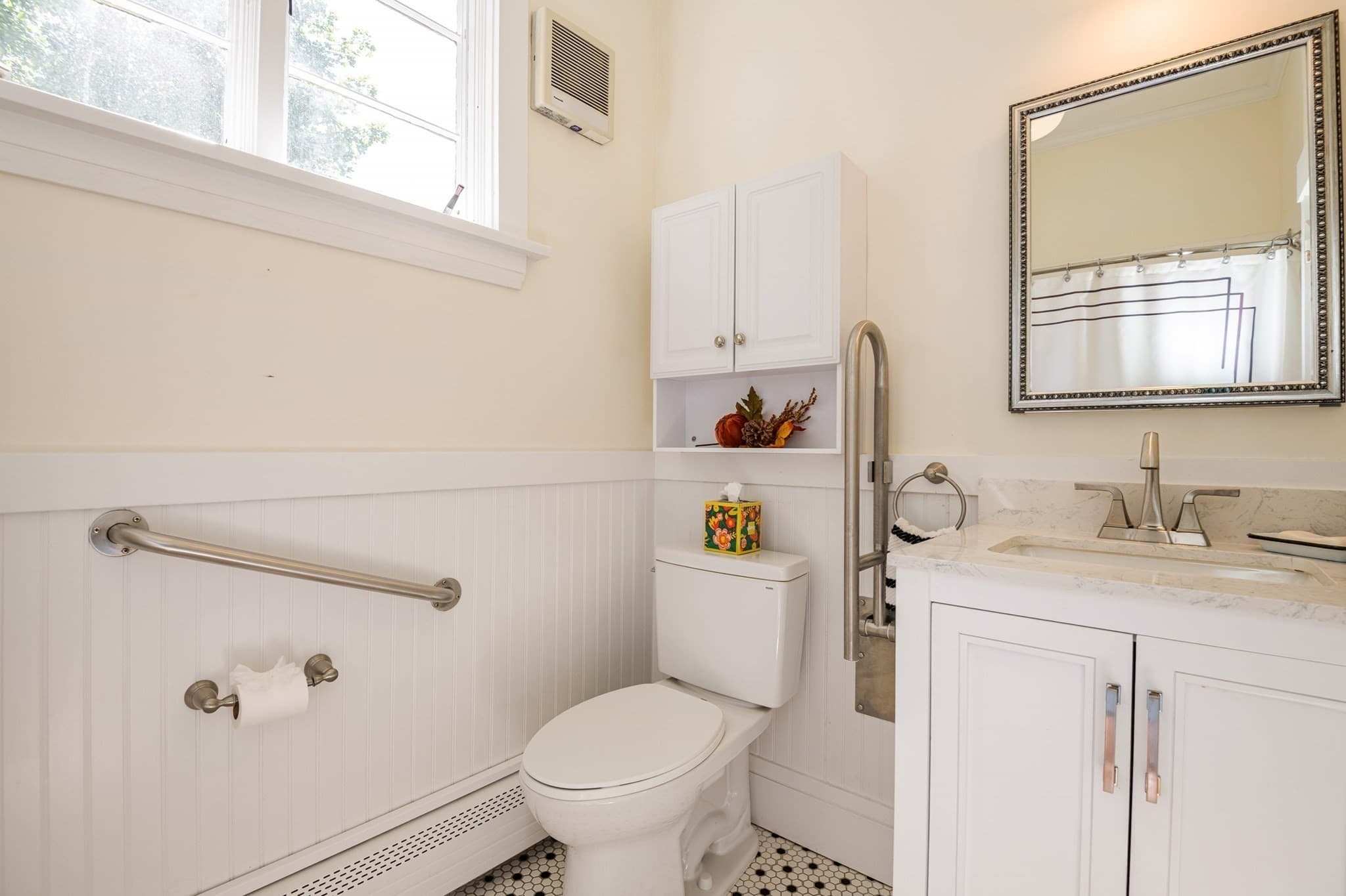 Single Family Residence at 36 Warren Street, Stoneham MA 02180, Stoneham, photo 22 of 41