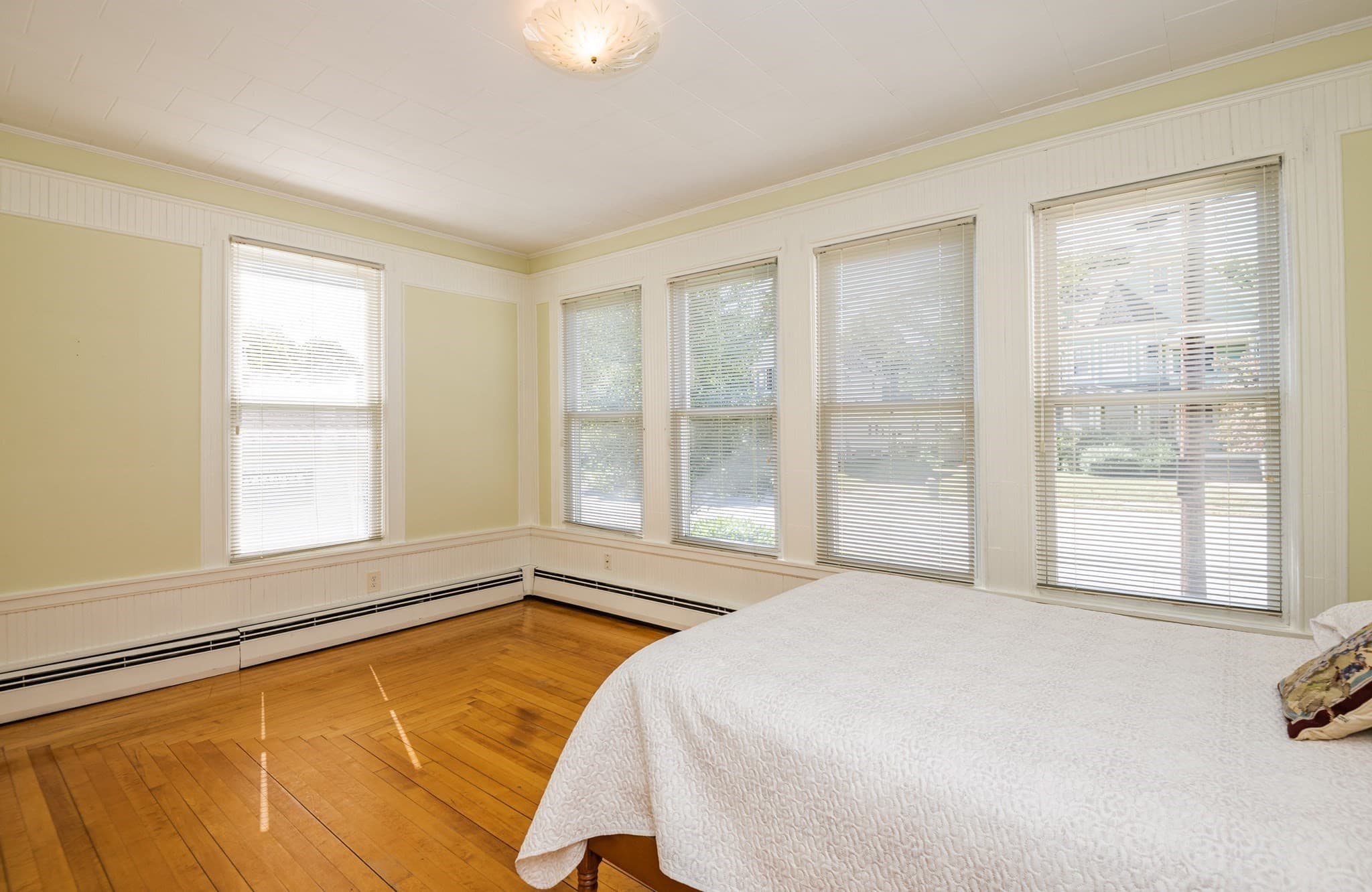 Single Family Residence at 36 Warren Street, Stoneham MA 02180, Stoneham, photo 24 of 41