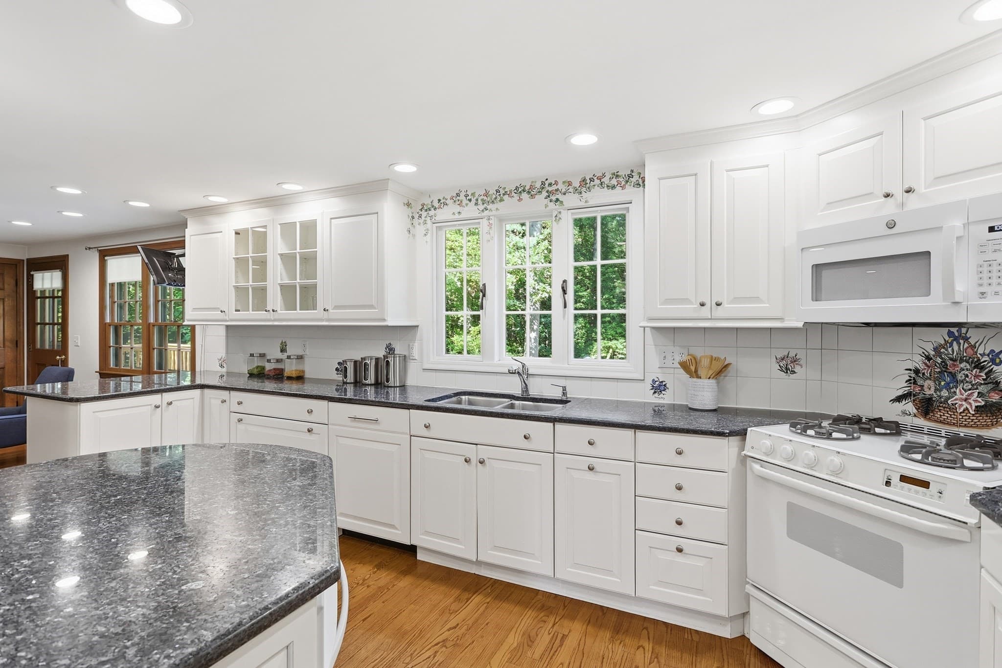 Single Family Residence at 54 Carleton Road, Carlisle MA 01741, Carlisle, photo 6 of 42