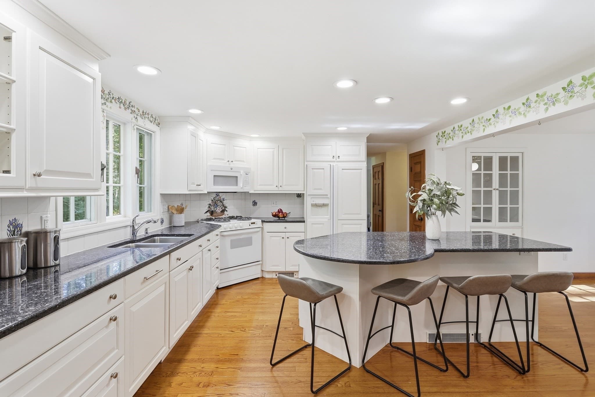 Single Family Residence at 54 Carleton Road, Carlisle MA 01741, Carlisle, photo 7 of 42