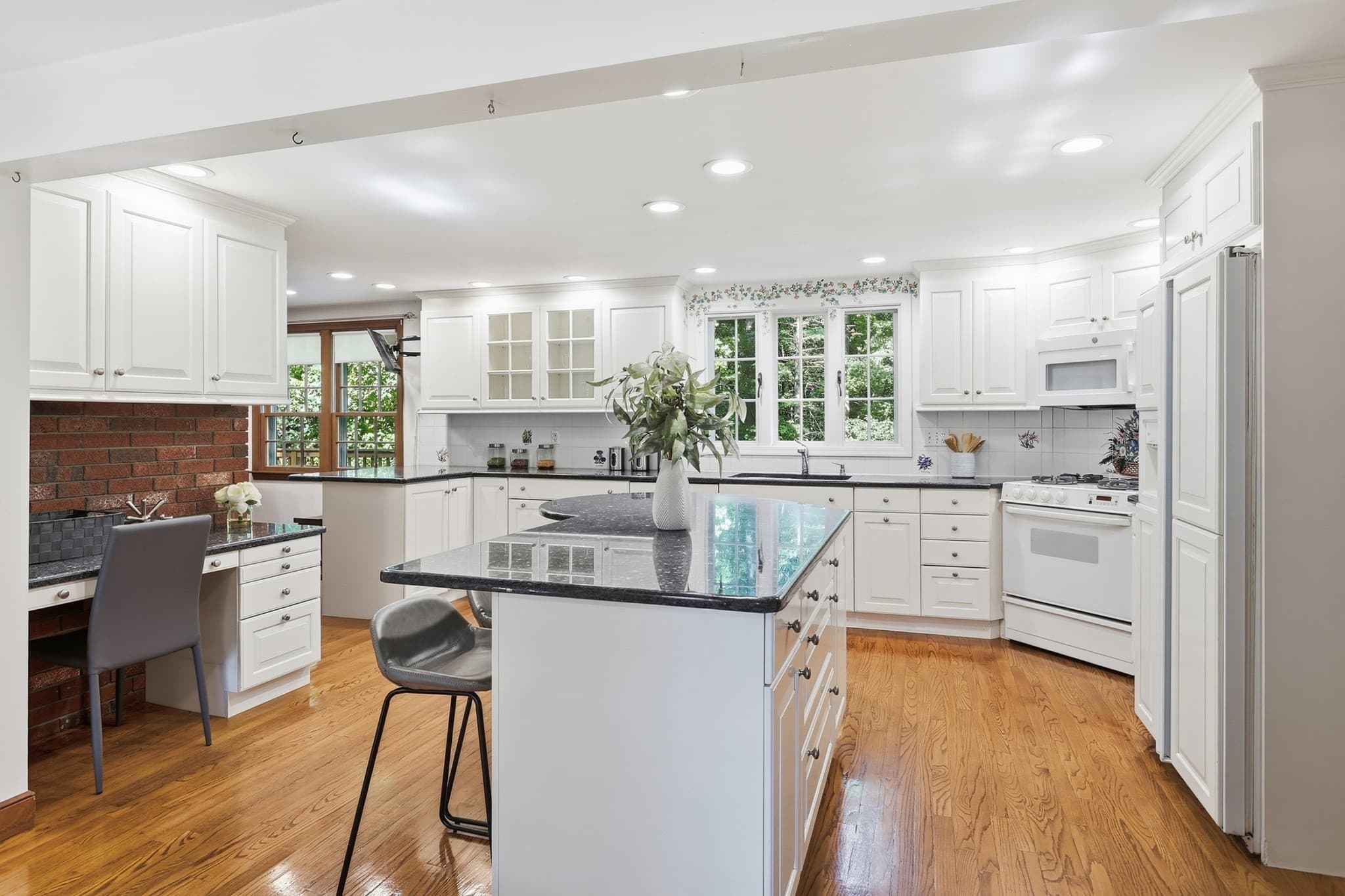 Single Family Residence at 54 Carleton Road, Carlisle MA 01741, Carlisle, photo 5 of 42