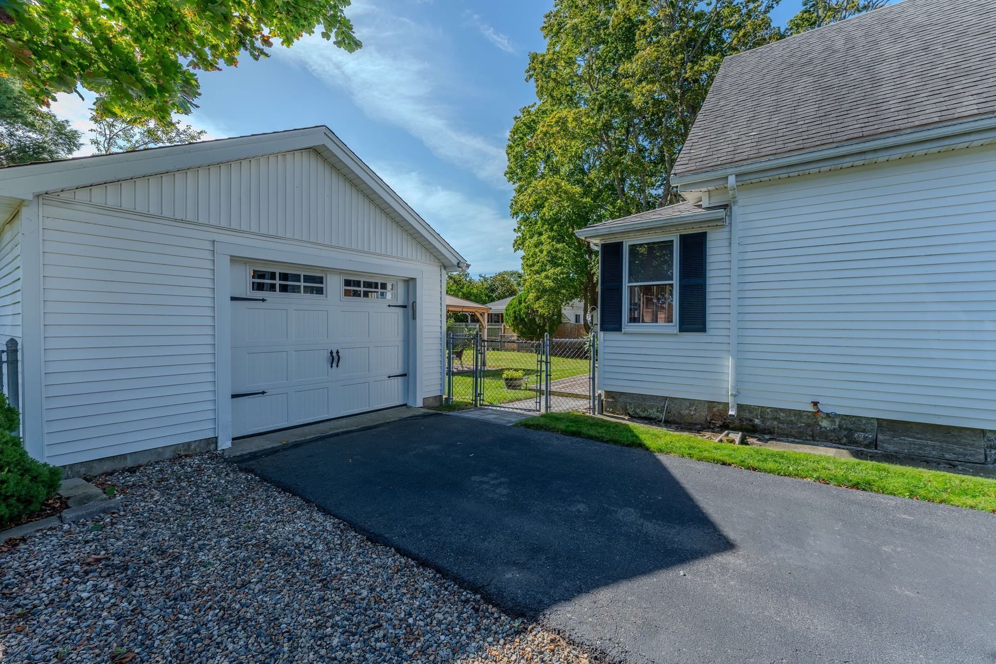 Single Family Residence at 16 Chapel St, Wareham MA 02571, photo 5 of 41
