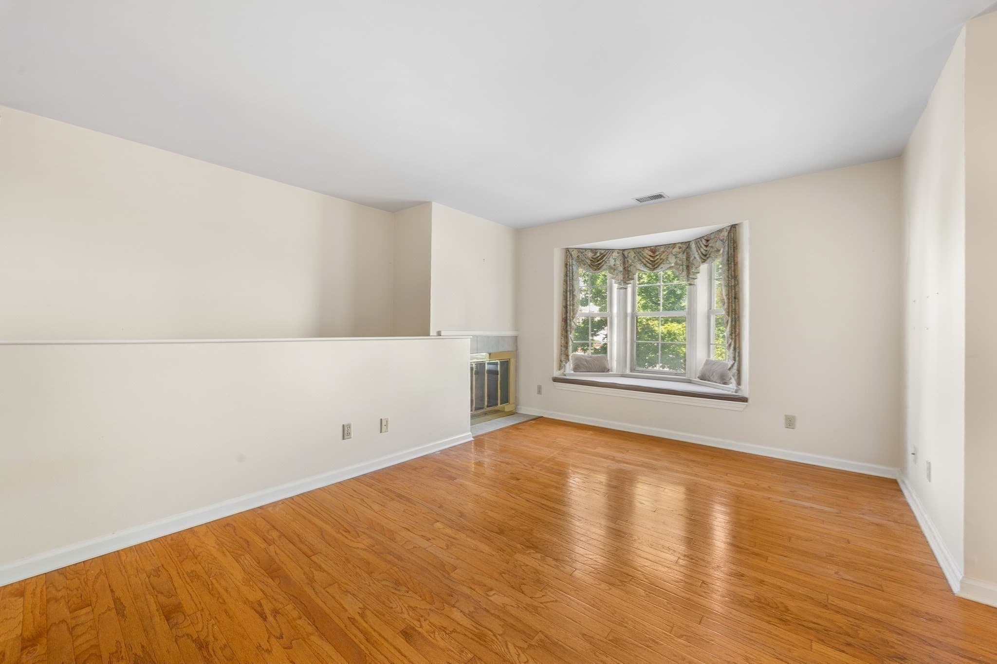 Condominium at 208 Gazebo Circle # 208, Reading MA 01867, Reading, photo 15 of 22