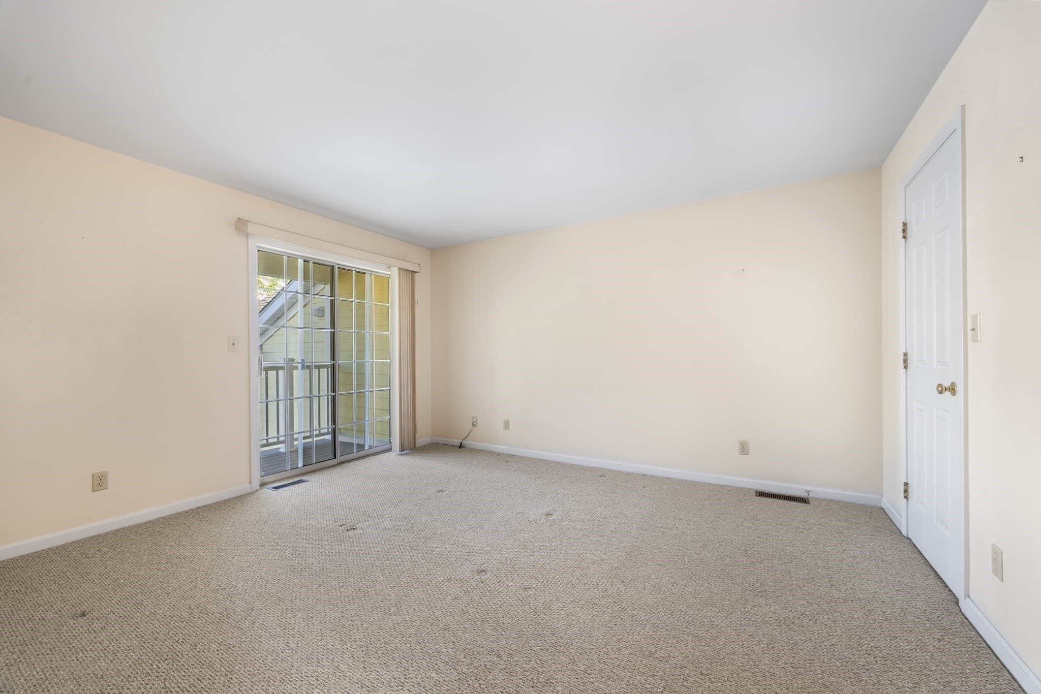 Condominium at 208 Gazebo Circle # 208, Reading MA 01867, Reading, photo 19 of 22