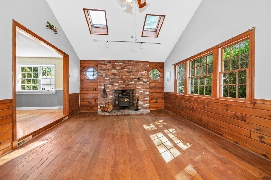Single Family Residence at 78 Spring View Dr, Lynn MA 01904, Lynn, photo 4 of 24