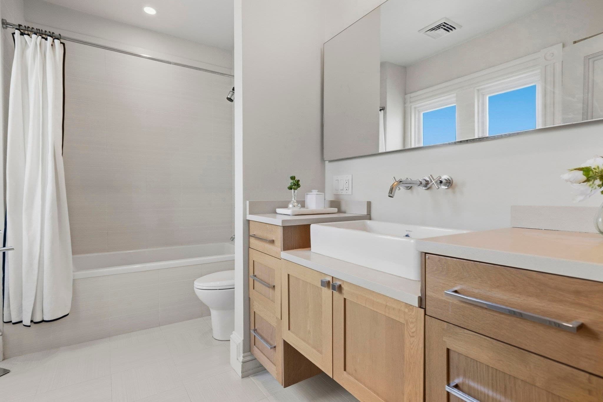 Condominium at 201 Savin Hill Ave # 2, Boston MA 02125, Boston, photo 12 of 30