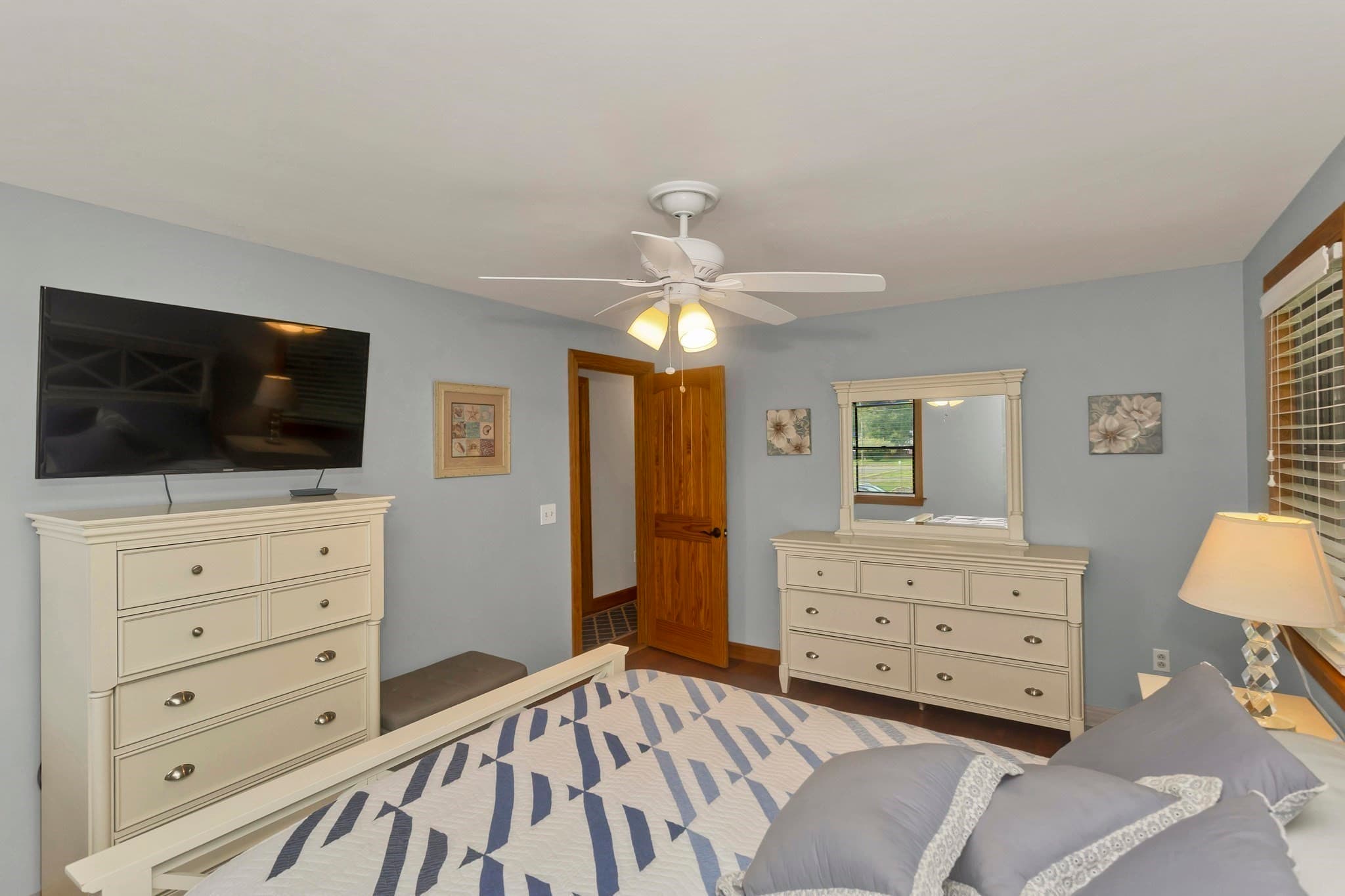 Single Family Residence at 5 Tamarack Ln, Agawam MA 01030, Agawam, photo 30 of 41
