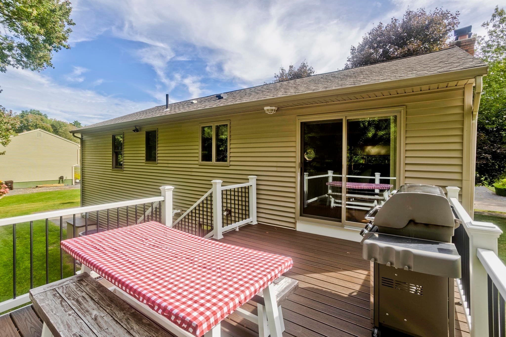 Single Family Residence at 5 Tamarack Ln, Agawam MA 01030, Agawam, photo 40 of 41
