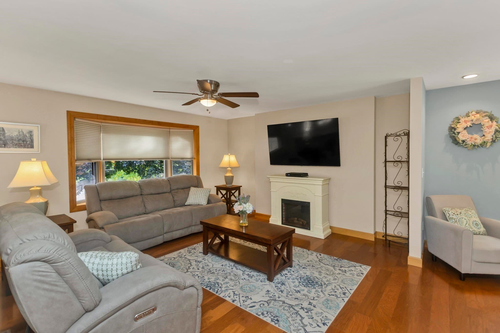 Single Family Residence at 5 Tamarack Ln, Agawam MA 01030, Agawam, photo 21 of 41