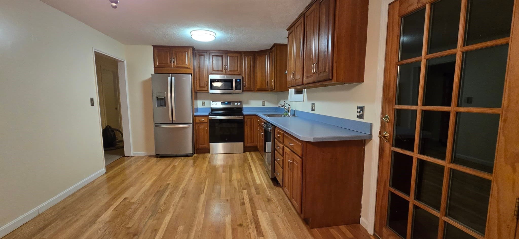 Single Family Residence at 46 Willow St, Tewksbury MA 01876, Tewksbury, photo 6 of 17