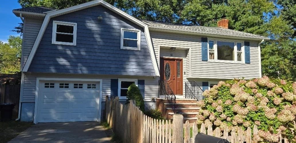 46 Willow St, Tewksbury MA 01876