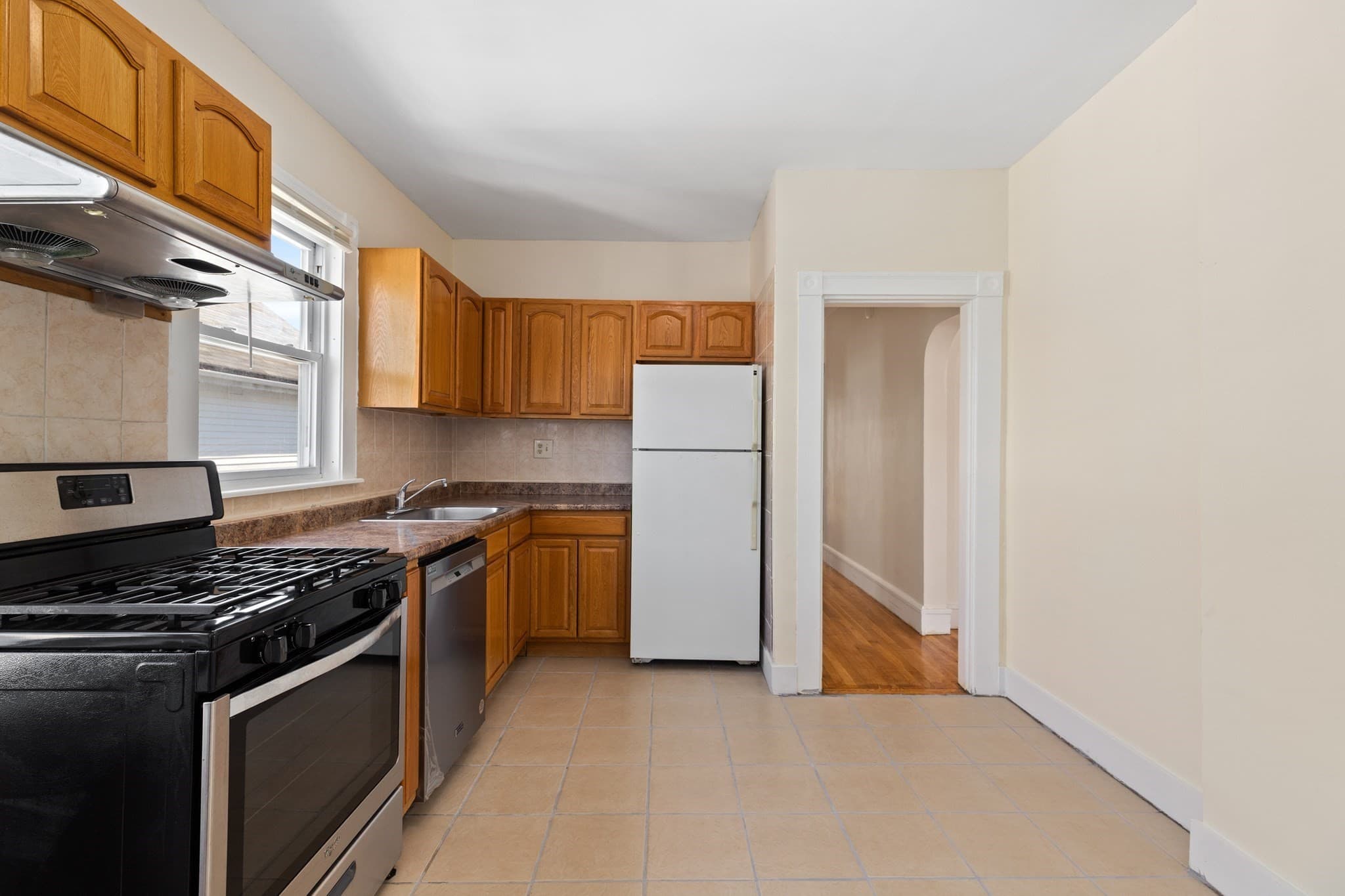 3 Family at 110 Murdock St, Boston MA 02135, Boston, photo 11 of 31