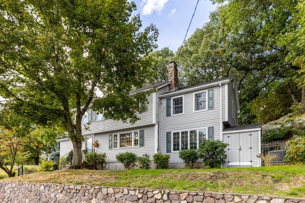 2 Rosemary Ave, Wakefield MA 01880