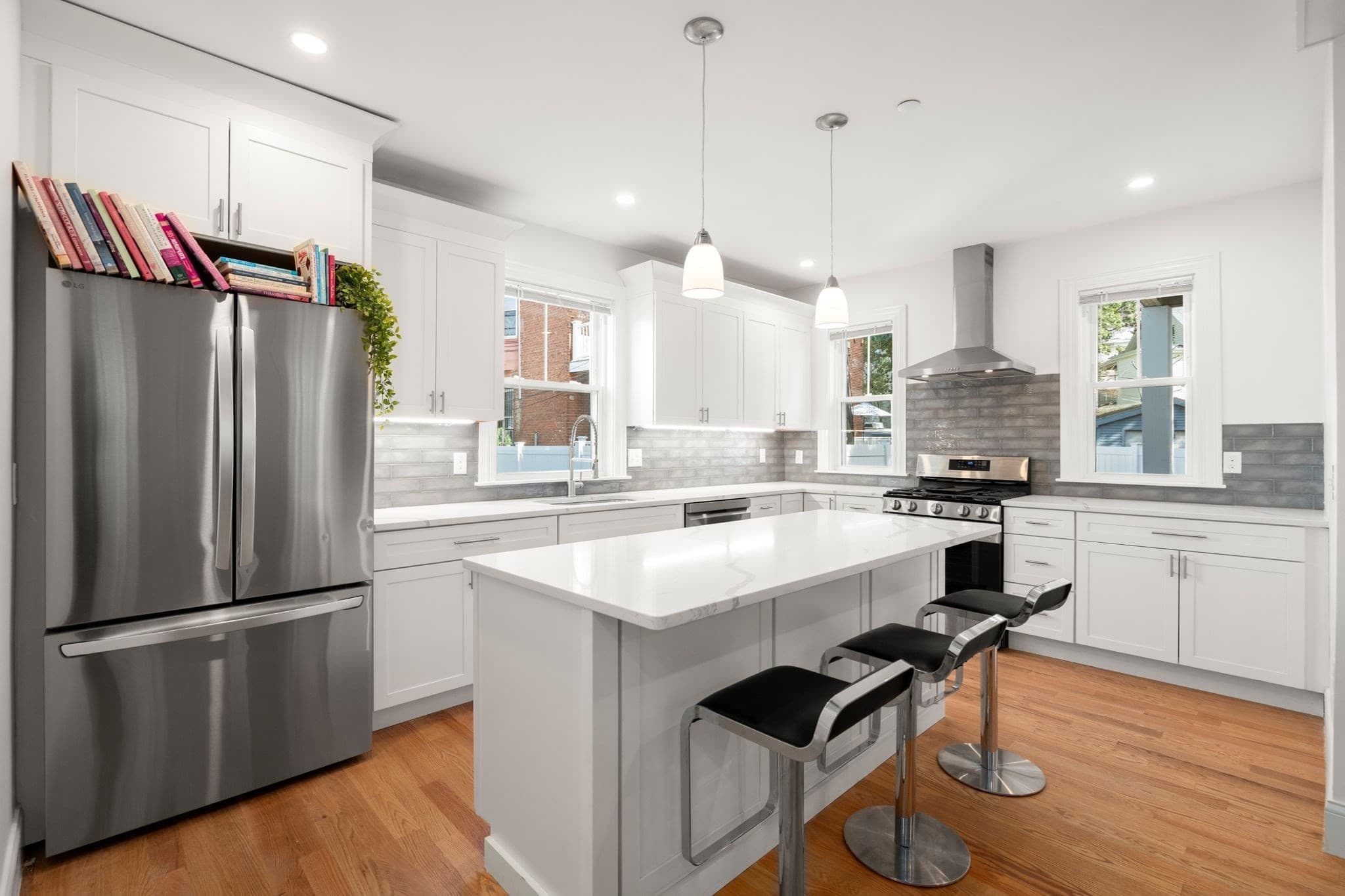 Condominium at 8 Brookside Ave # 1, Boston MA 02130, Boston, photo 2 of 14