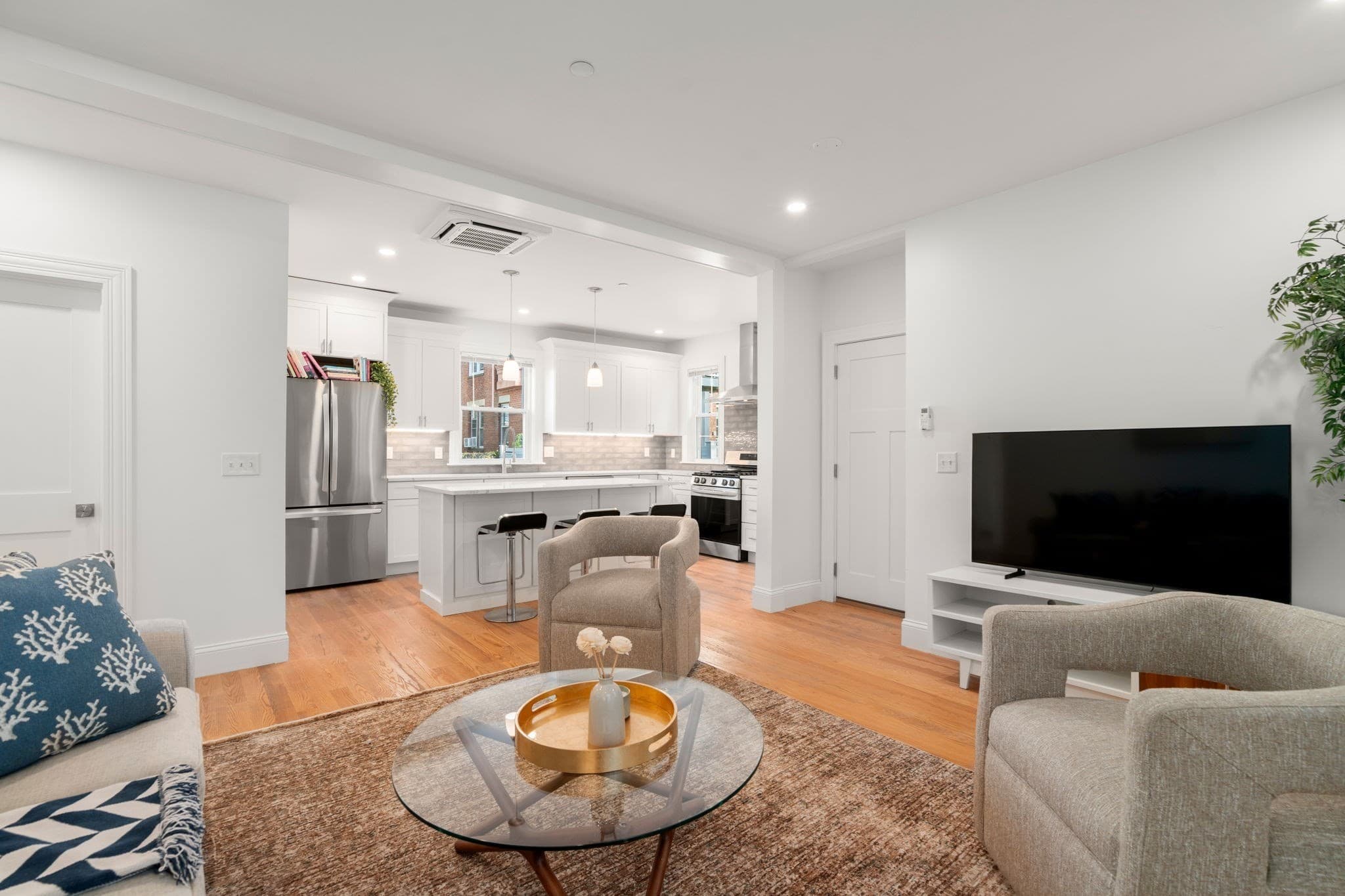 8 Brookside Ave # 1, Boston MA 02130