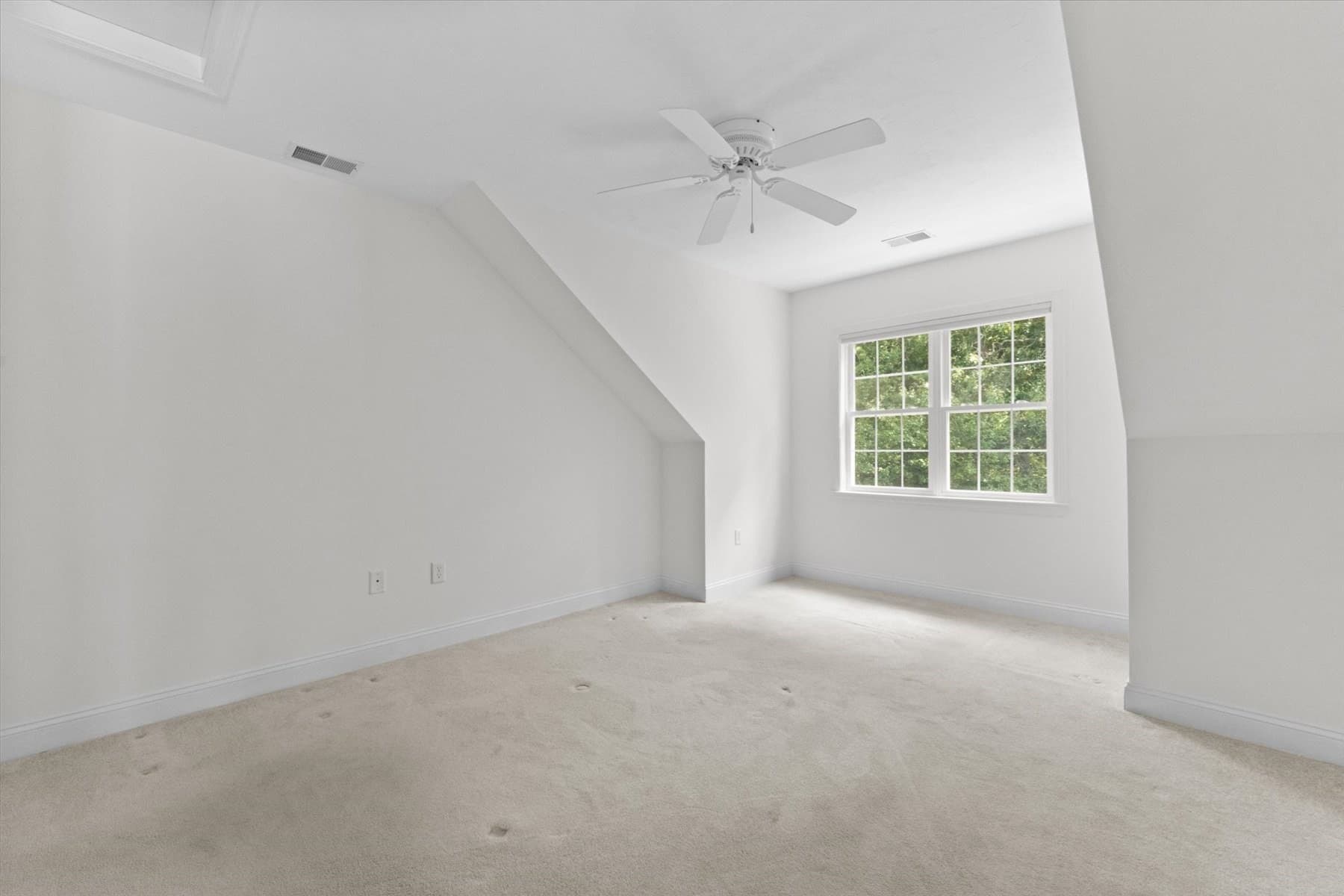 Condominium at 2 Berrywood Ct # 2, Bourne MA 02532, Bourne, photo 20 of 31