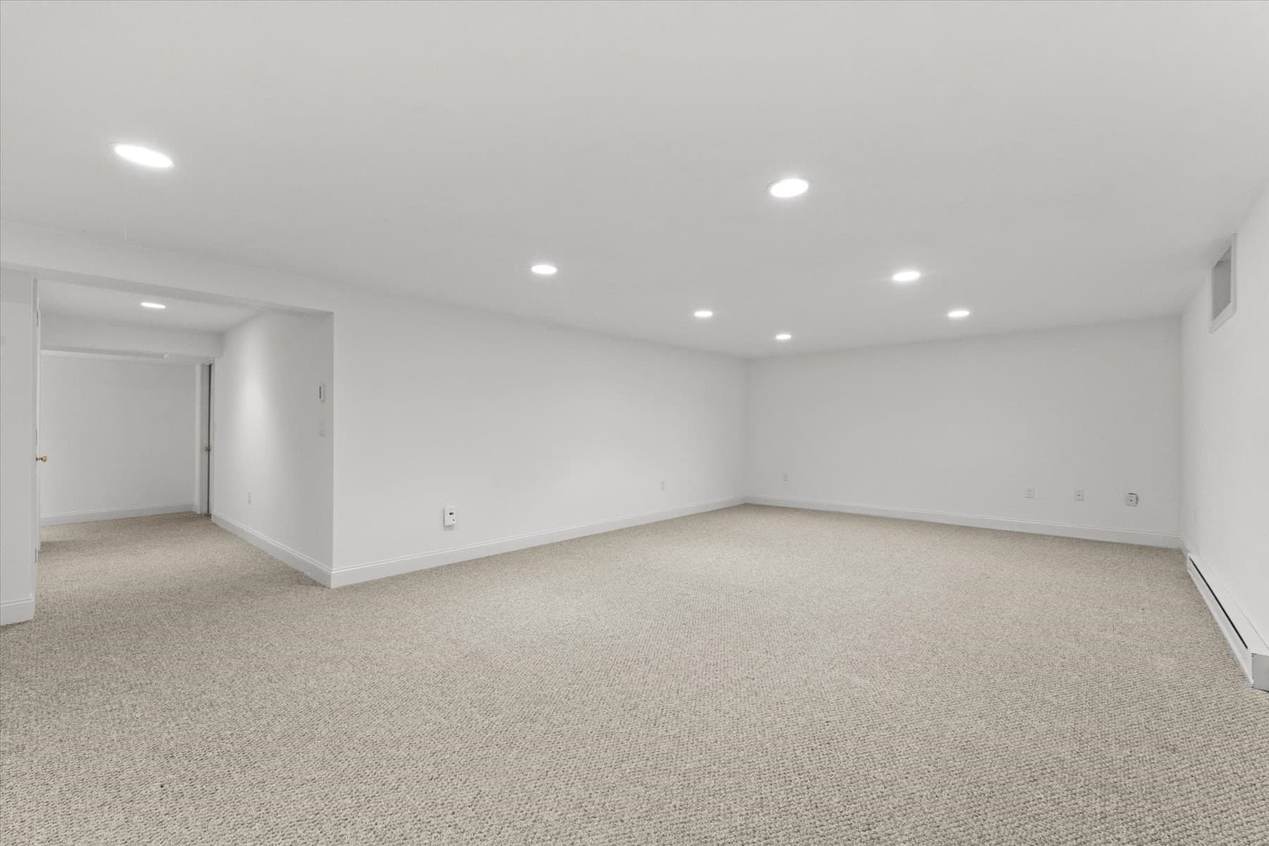 Condominium at 2 Berrywood Ct # 2, Bourne MA 02532, Bourne, photo 24 of 31