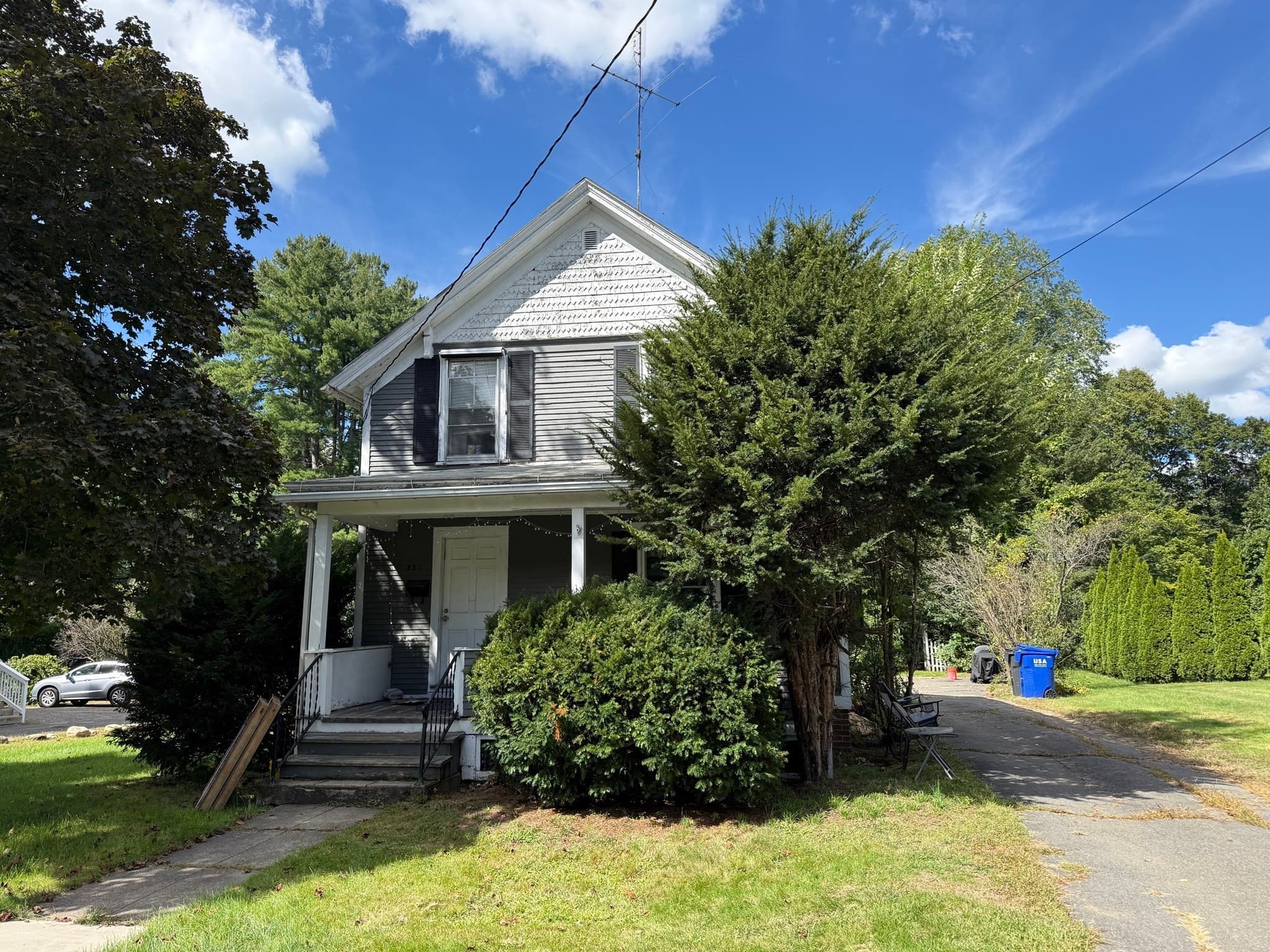 221 Northampton Rd, Amherst MA 01002