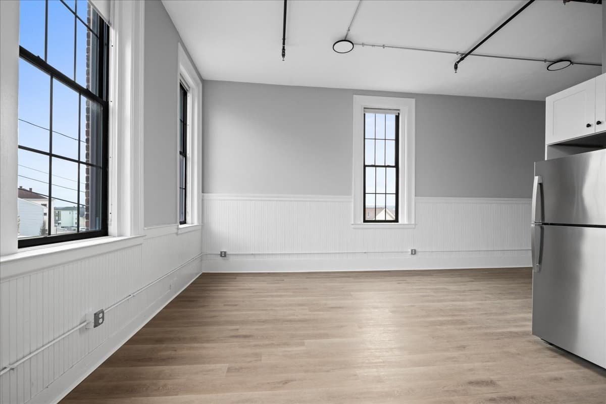 Commercial Sale at 22 Waverly St, Worcester MA 01604, Worcester, photo 20 of 40